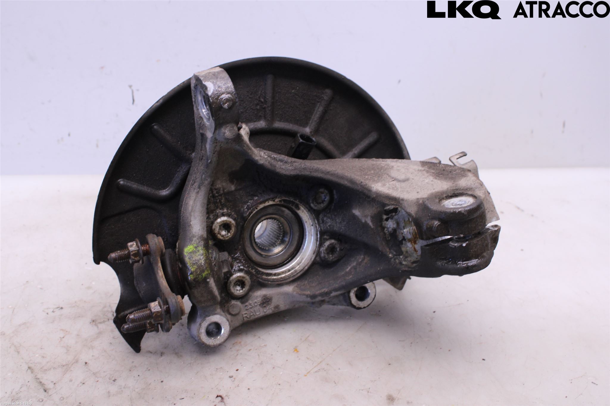 Volkswagen VW PASSAT 11-14 Styrspindel Lagerhus Vä