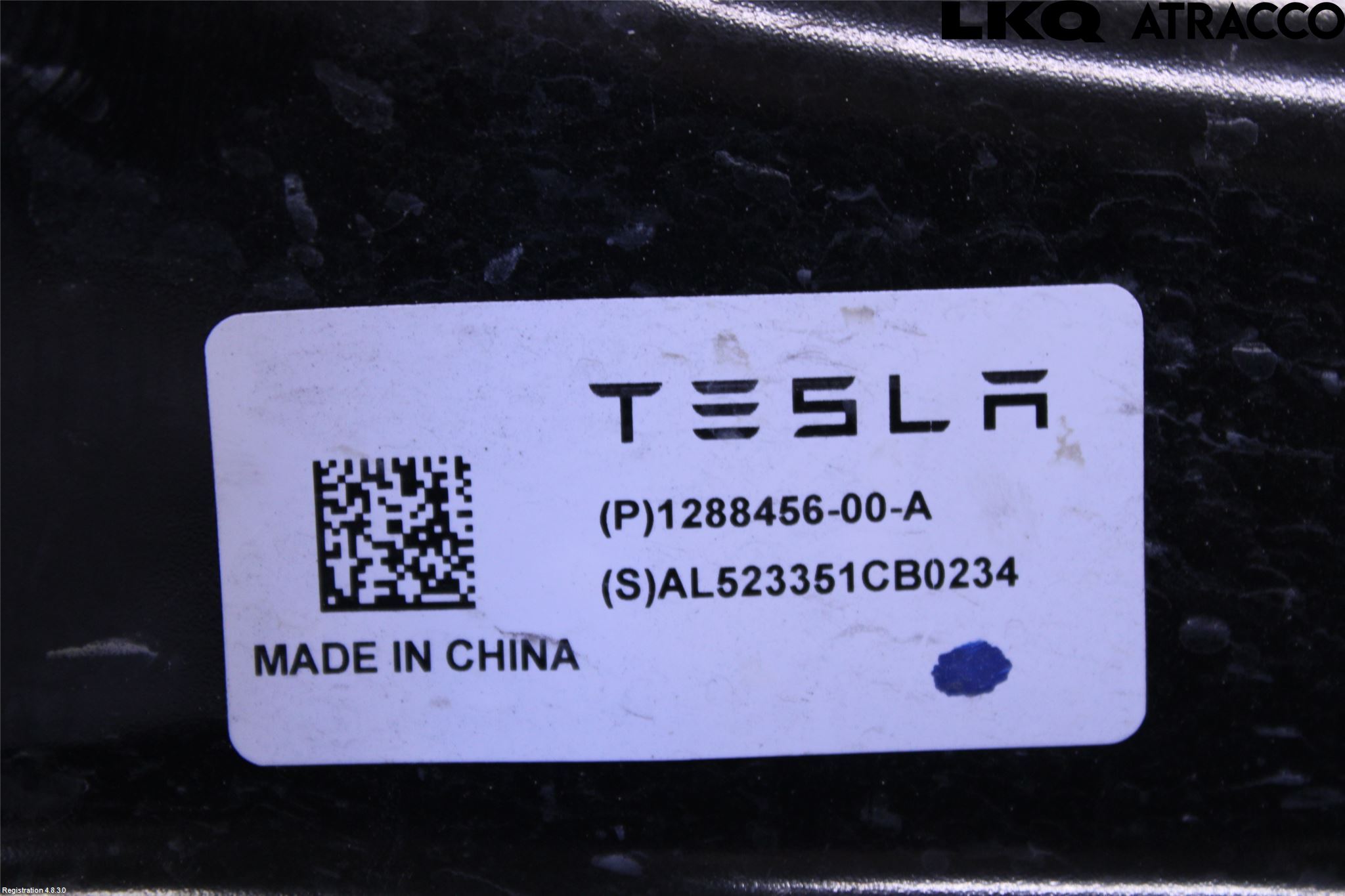 Tesla MODEL Y 21- Bärarm Bak Höger