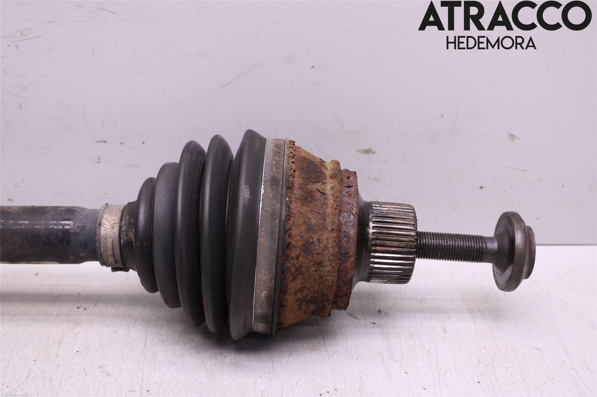 Audi Q5 09-16 Drivaxel Fram Höger