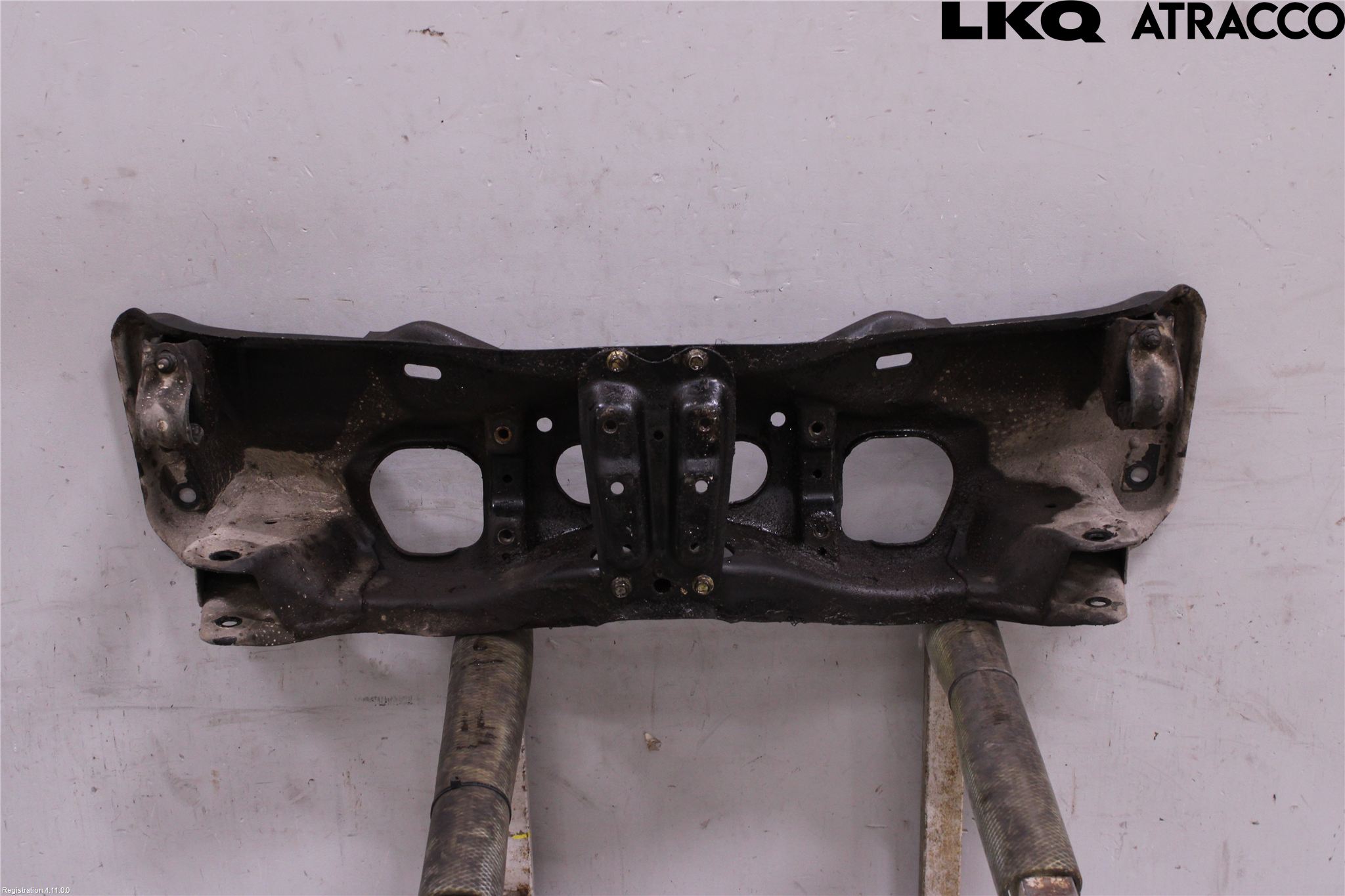 Subaru OUTBACK   99-03 Framvagnsbalk