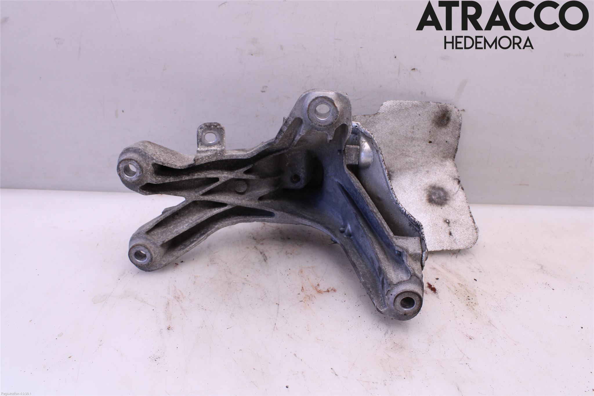 Audi A4 12-15 Motorfäste