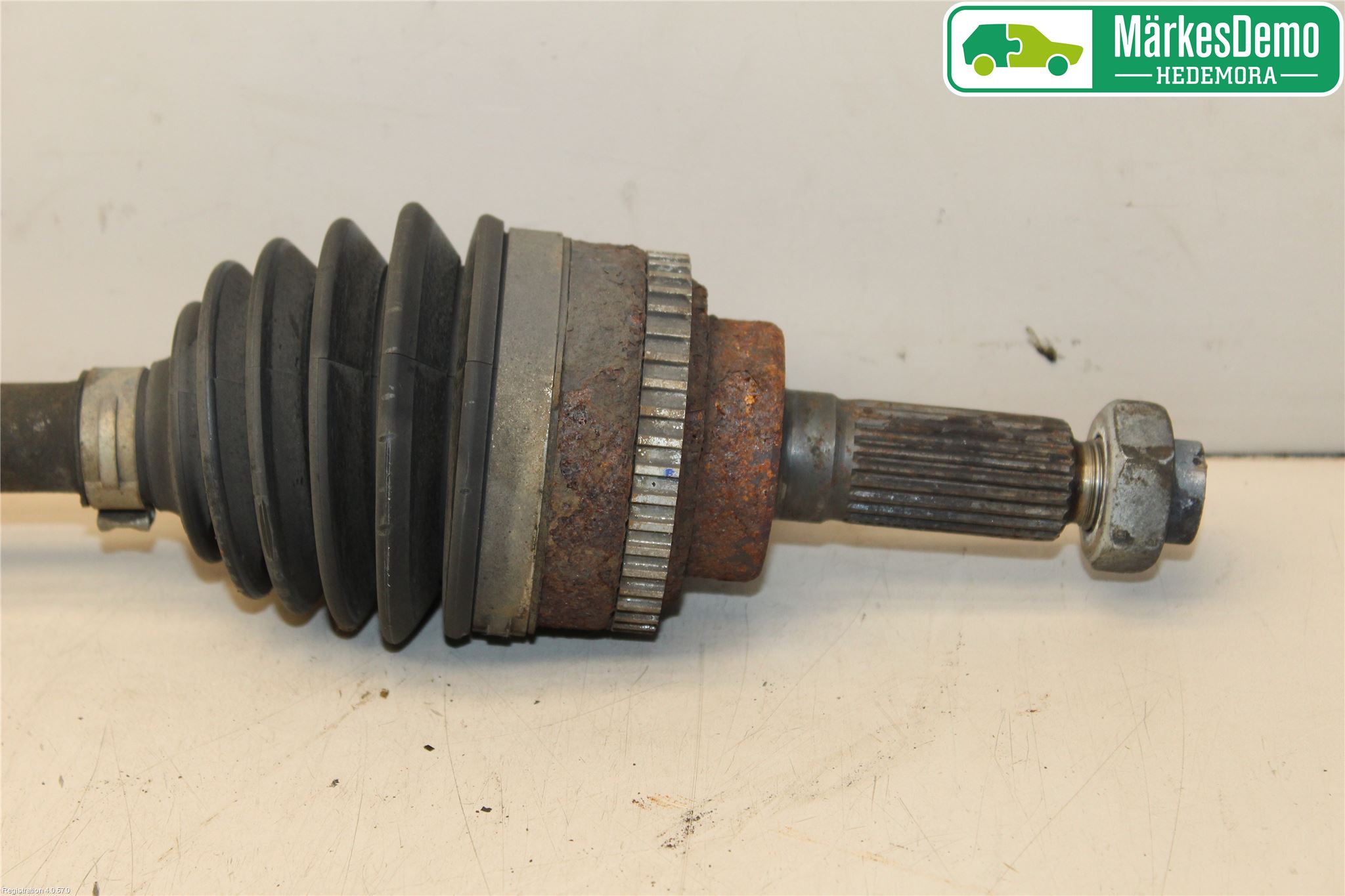 Suzuki ALTO 79-14 Drivaxel Fram Höger