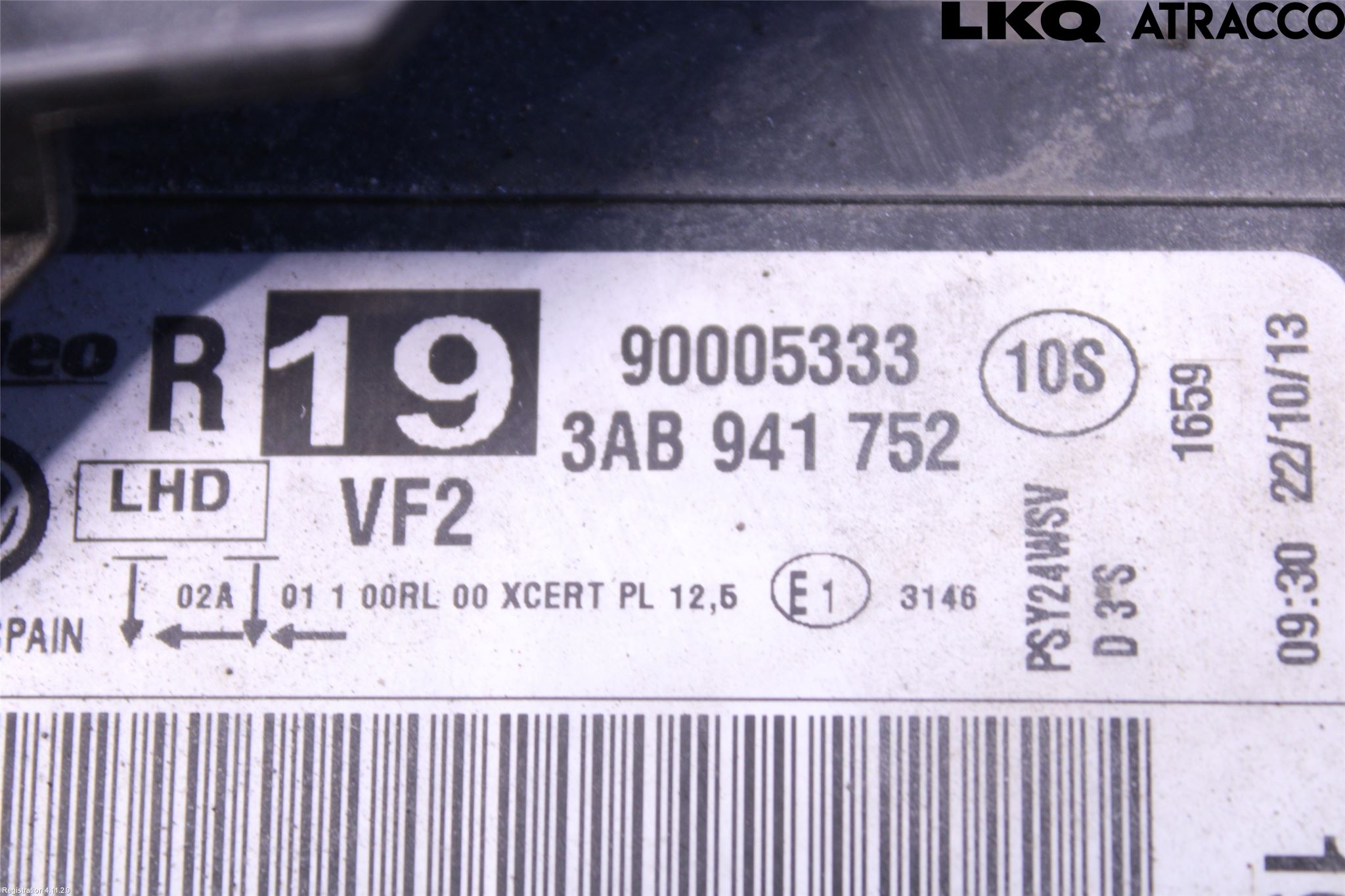 Volkswagen VW PASSAT 11-14 Strålkastare Höger