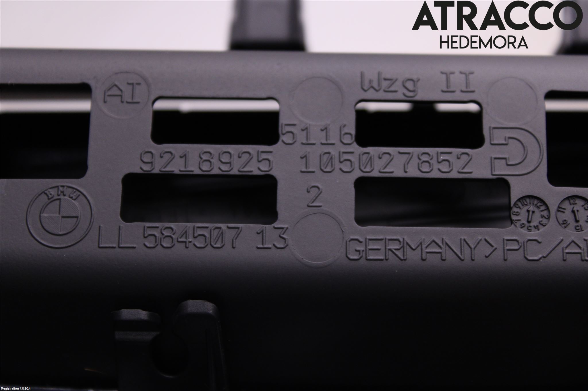 BMW 3 F30/F31/F80 12-19 Instrumentbräda Förvaringsfack