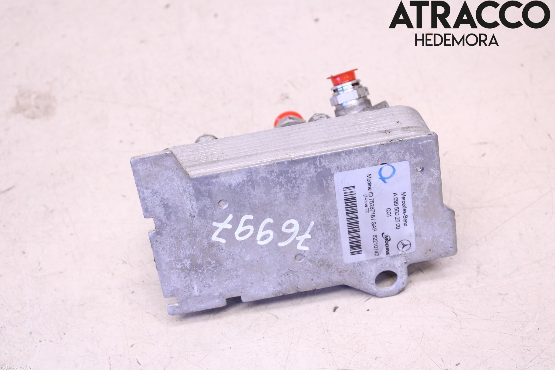 Mercedes-Benz MB C-KLASS (W205) 14-21 Oljekylare Automat