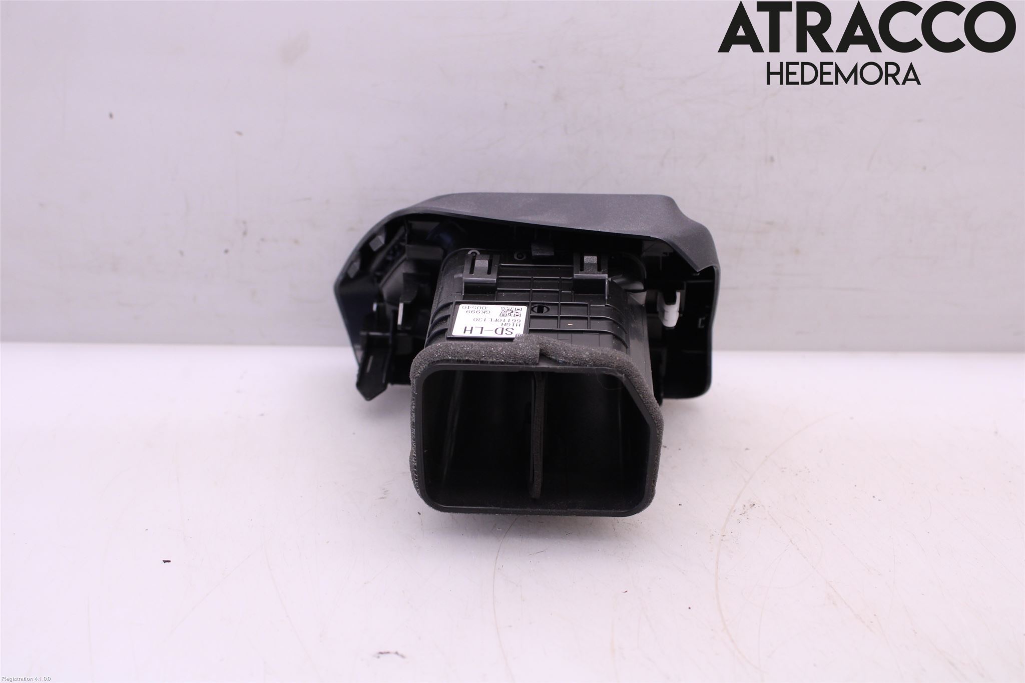 Subaru IMPREZA V 18- Defrosterkanal-Munstycke