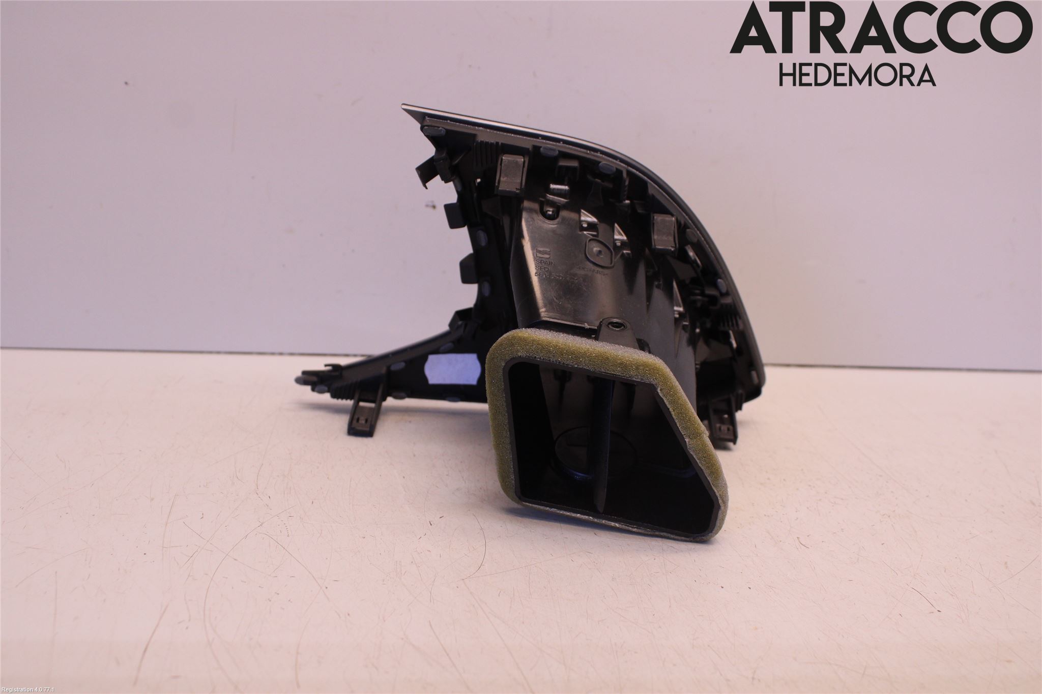 Seat LEON 13-20 Defrosterkanal-Munstycke