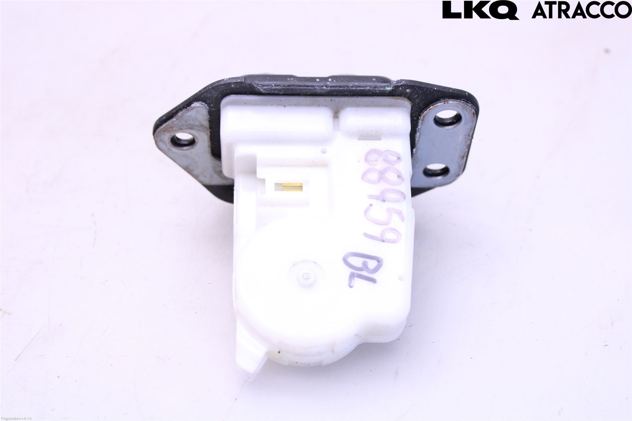 Nissan LEAF 11-17 Låskista Baklucka