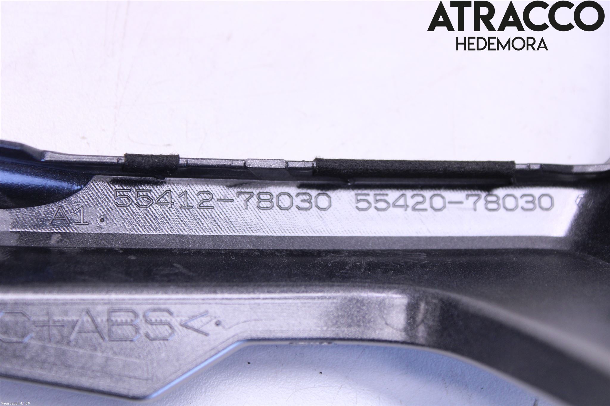 Lexus NX 300h 15-21 Instrumentkonsoll Mitt