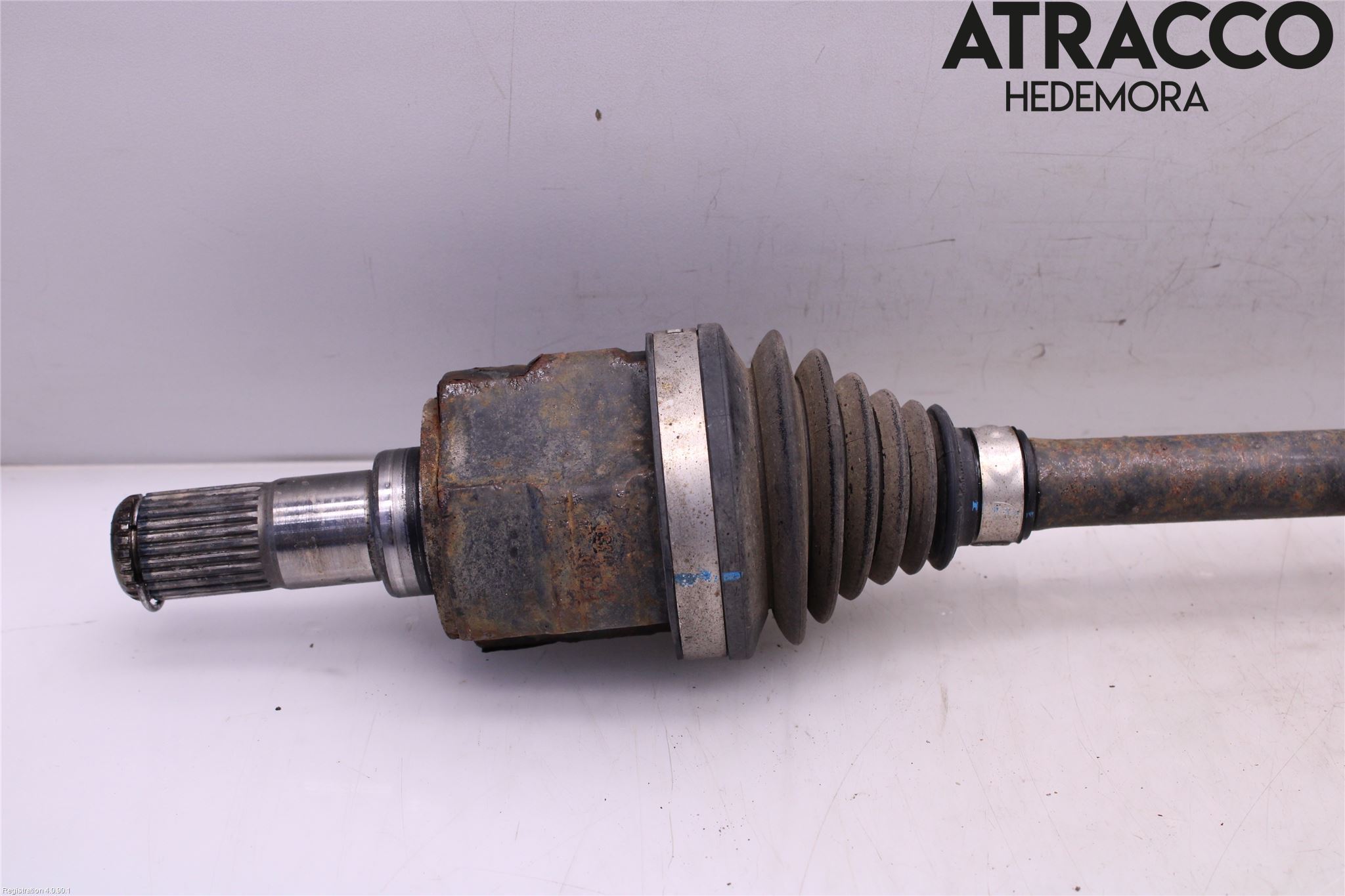 Kia SPORTAGE (QL) 16-21 Drivaxel Bak Höger
