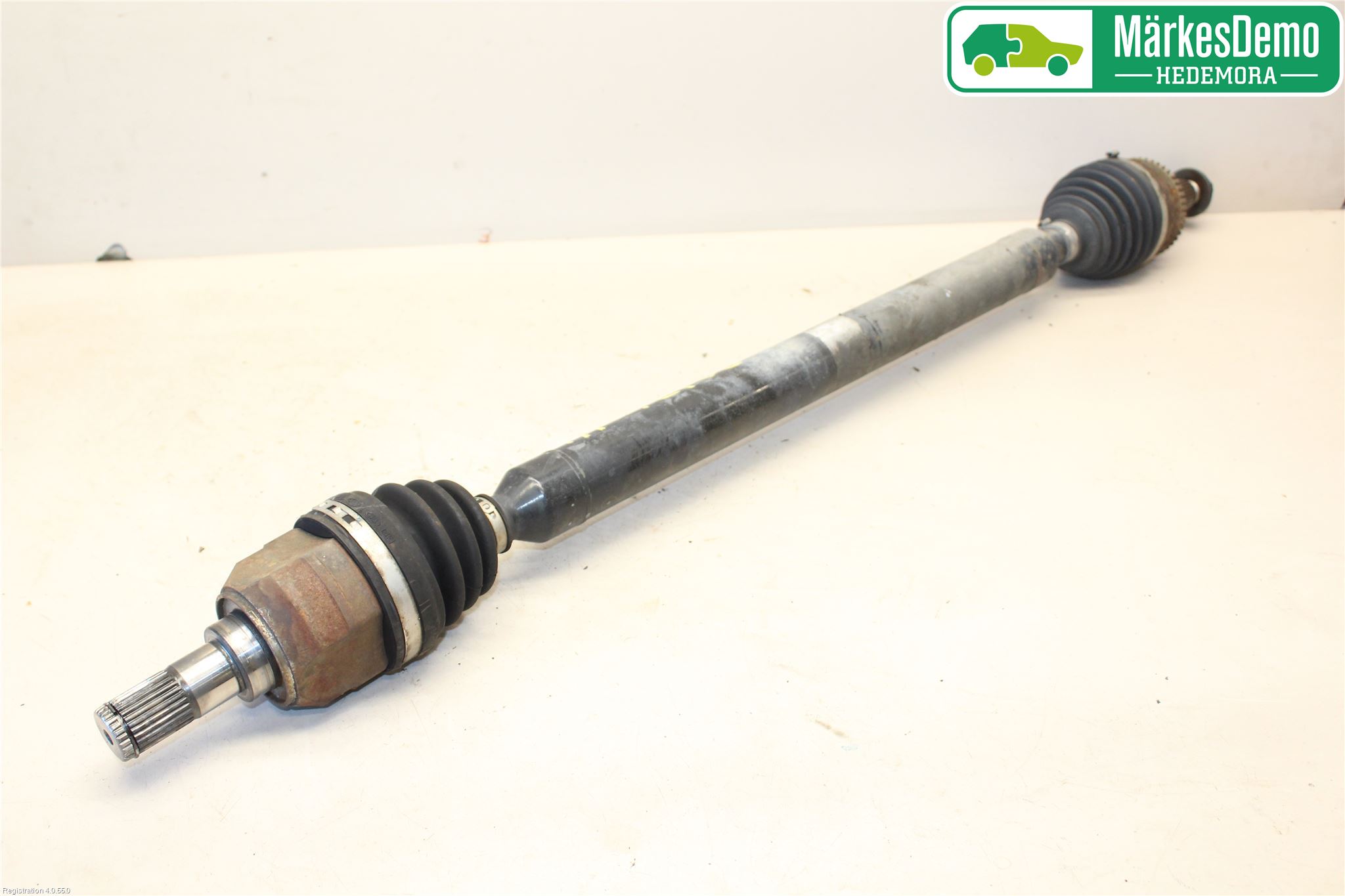 Kia CEED 12-18 Drivaxel Fram Höger