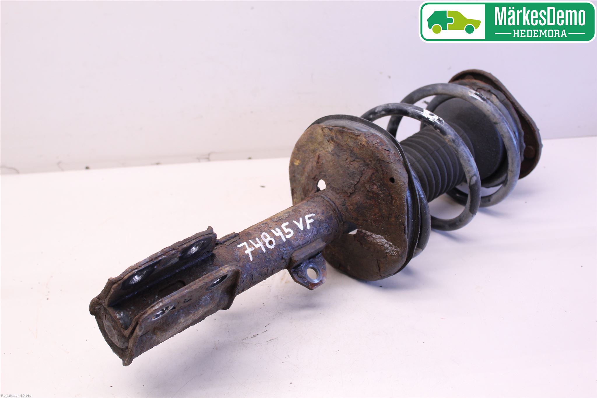 Toyota COROLLA VERSO 04-07 Fjäderben Fram Vänster