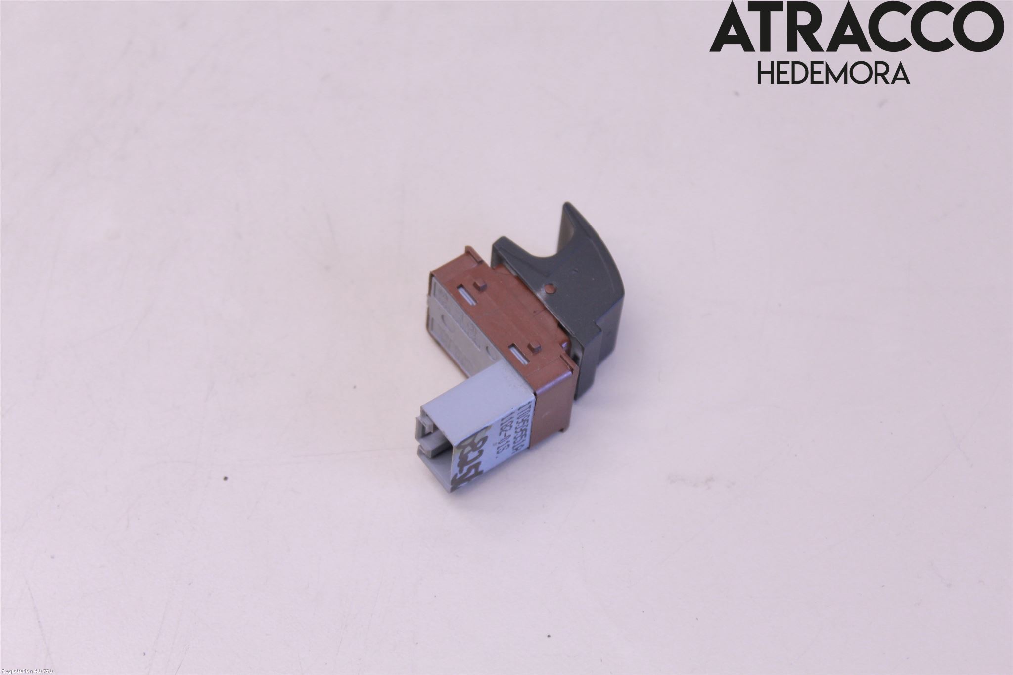 Volkswagen VW TOURAN 10-15 Strömställare Tanklucka