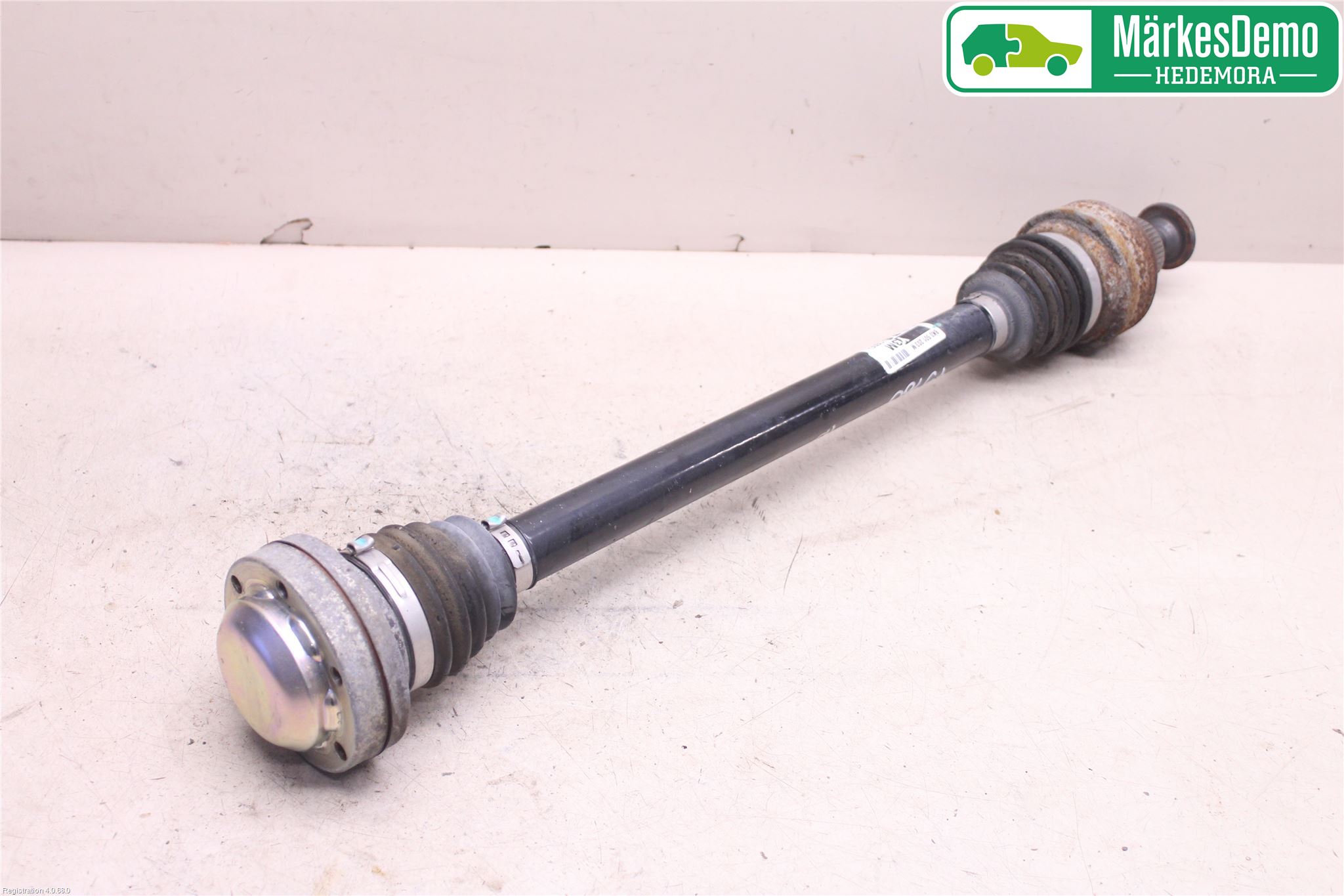 Audi A4 12-15 Drivaxel Bak Höger