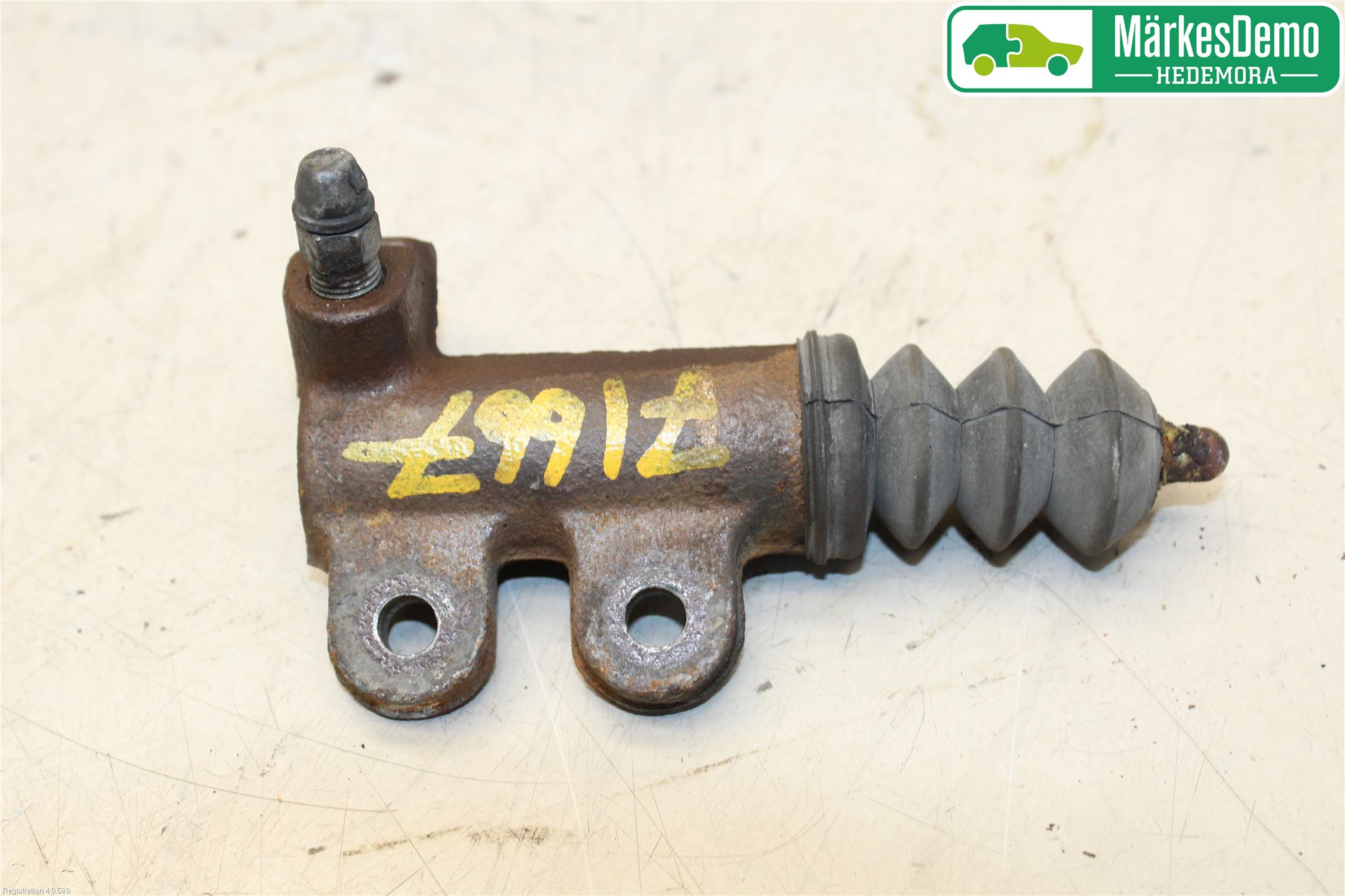 Mitsubishi CARISMA 00-04 Kopplingscylinder Slav