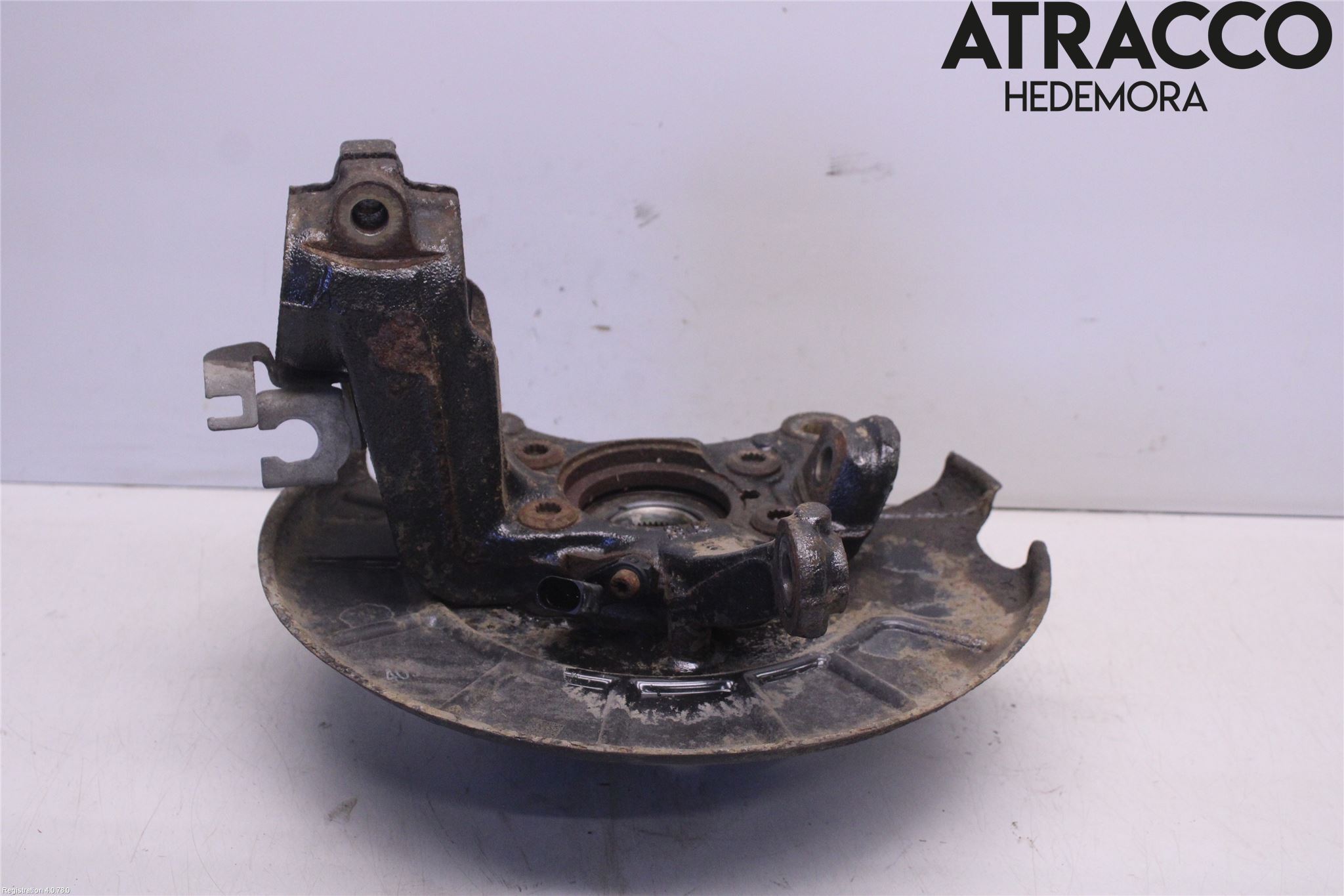 Audi Q3 8U 12-18 Styrspindel Lagerhus Vä