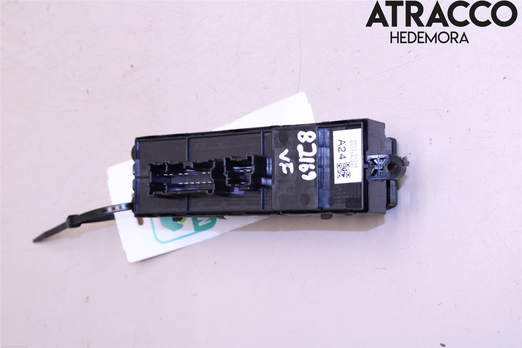 Subaru OUTBACK 10-15 Strömställare Elhiss