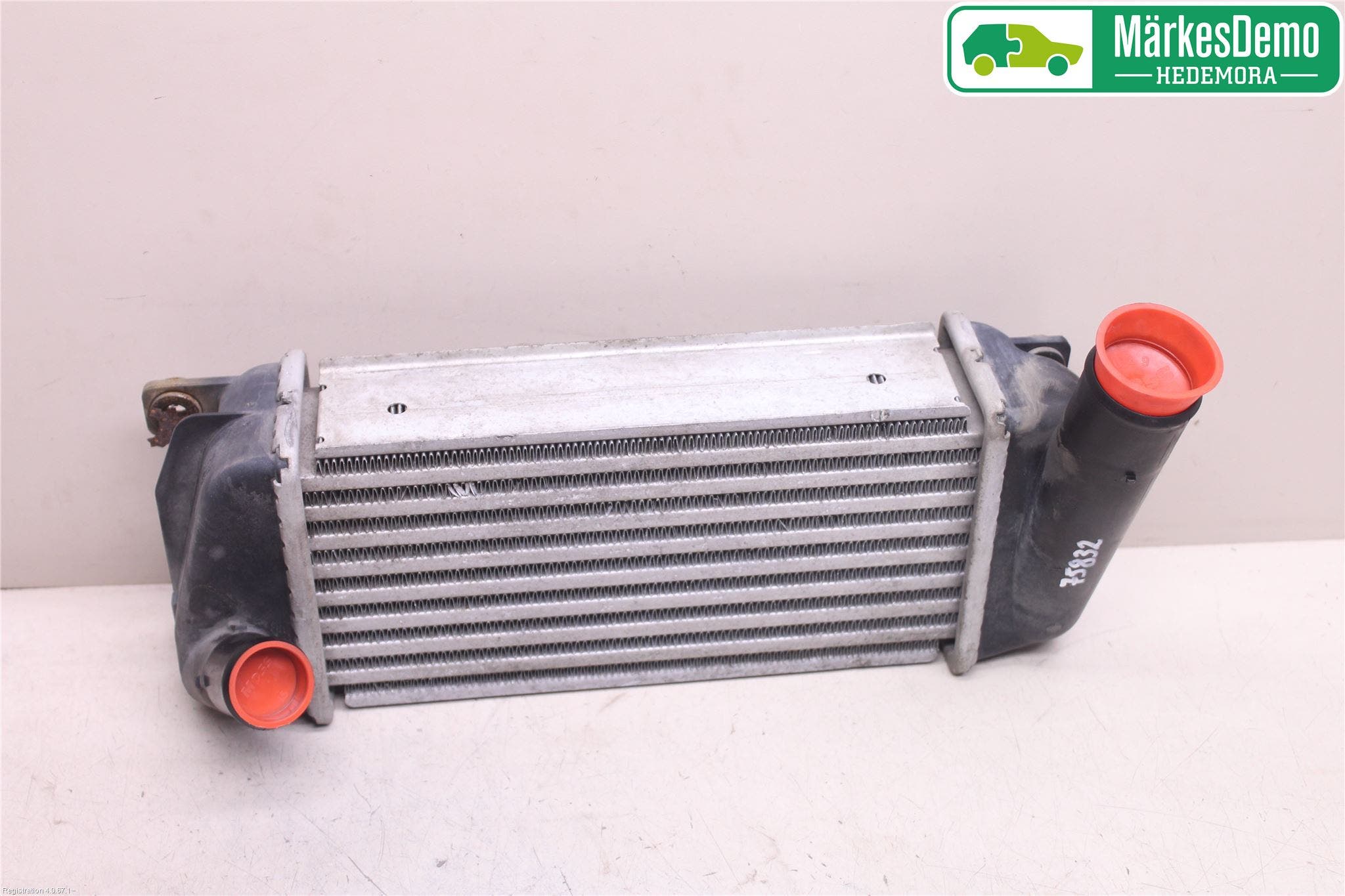 Toyota AURIS 13-19 Laddluft-Intercooler Kyl
