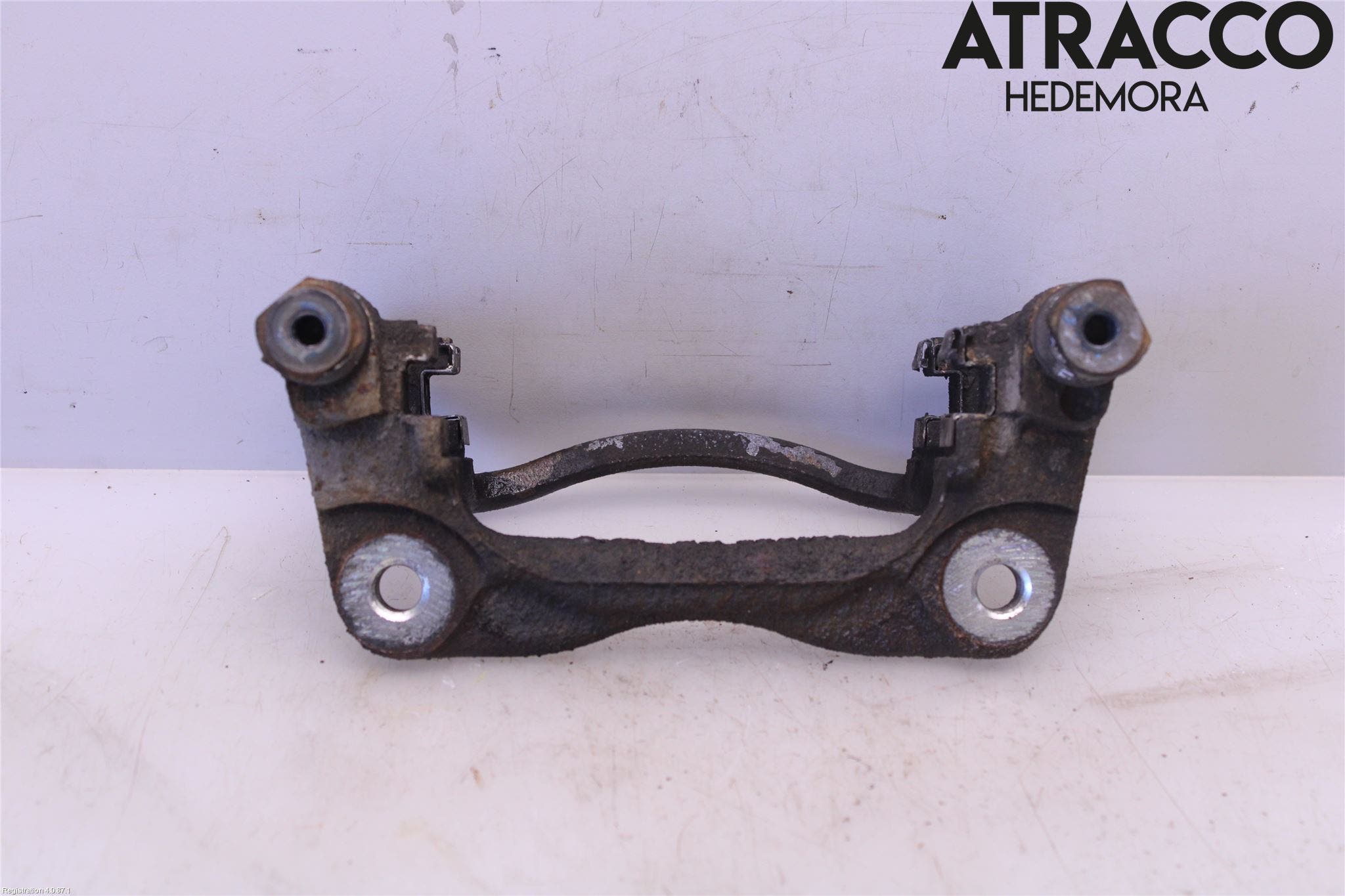 Toyota AURIS 13-19 Bromsokshållare