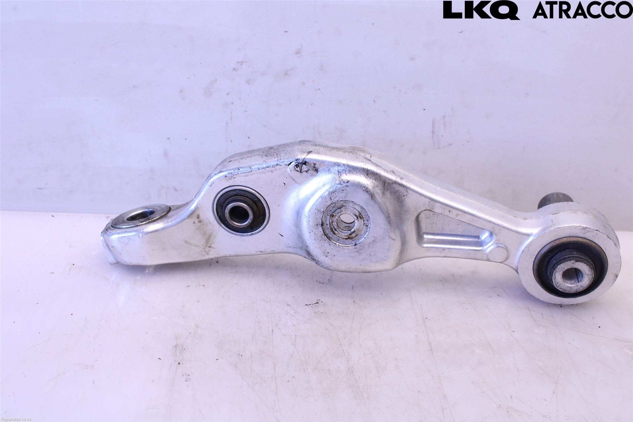 Lexus LS 460/600H 07-17 Bärarm Fram Undre Hö