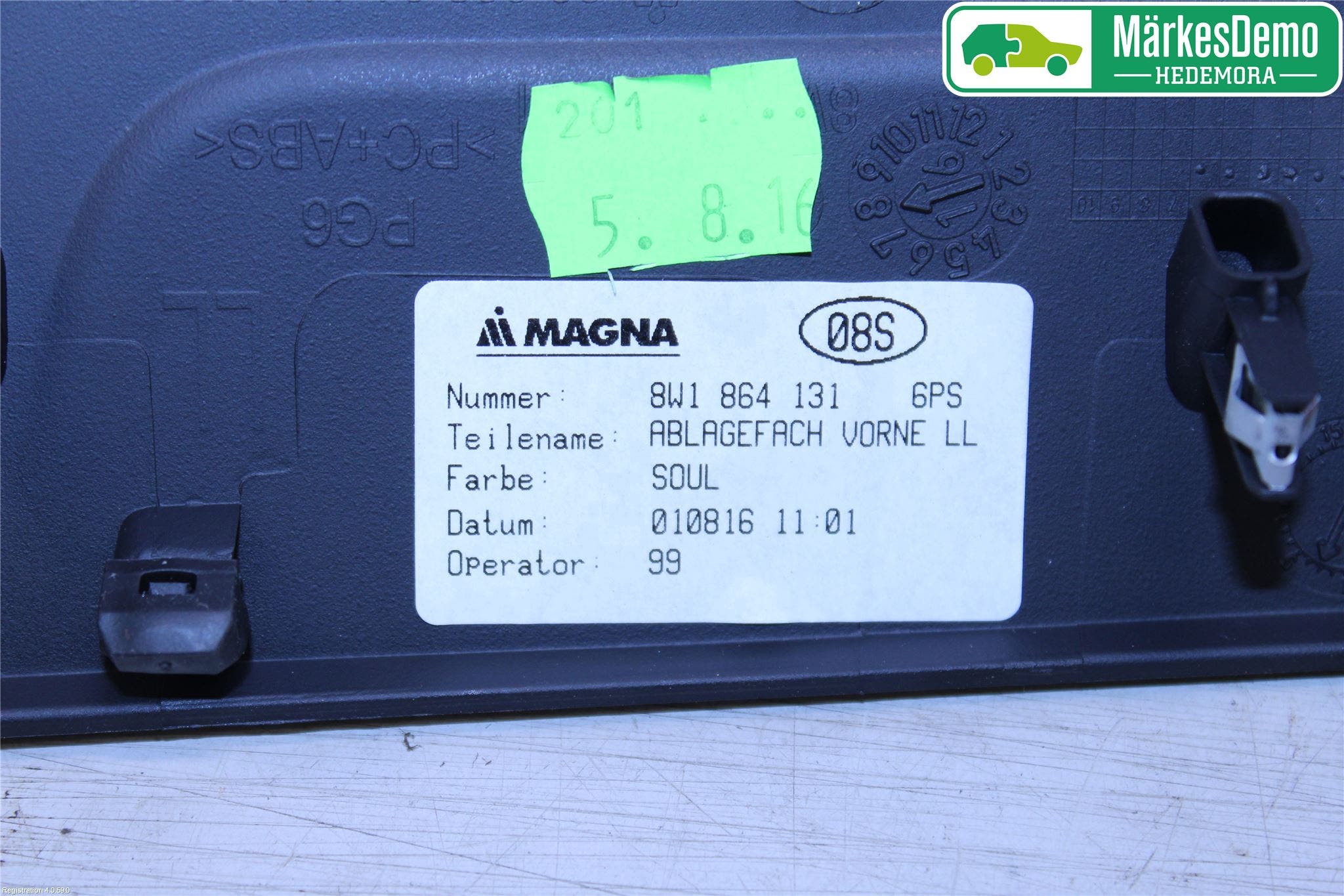 Audi A4/S4 B9 16-19 Instrumentbräda Förvaringsfack