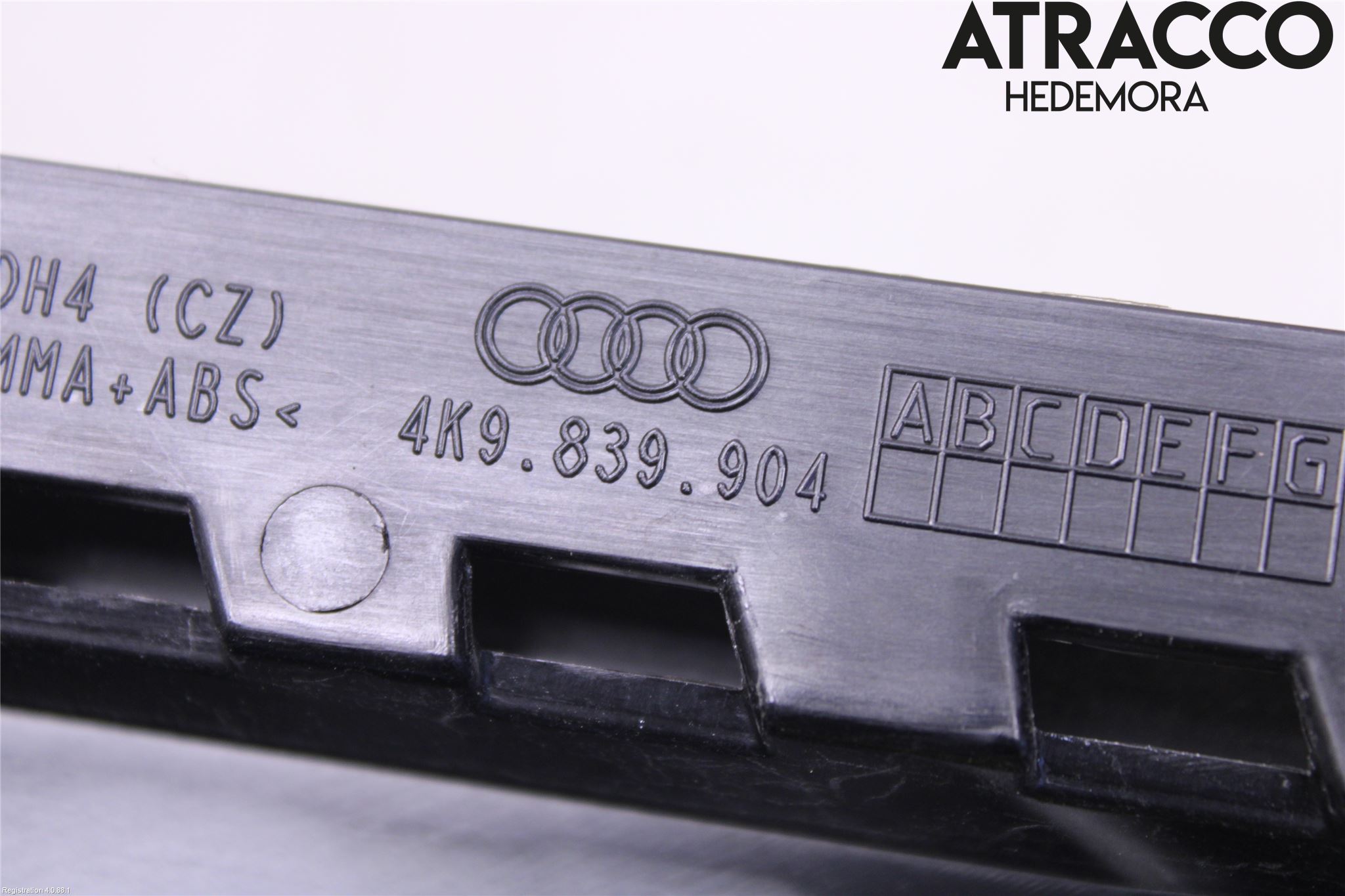Audi A6 F2/C8 19- Dörr Dekorlist Bak Hö