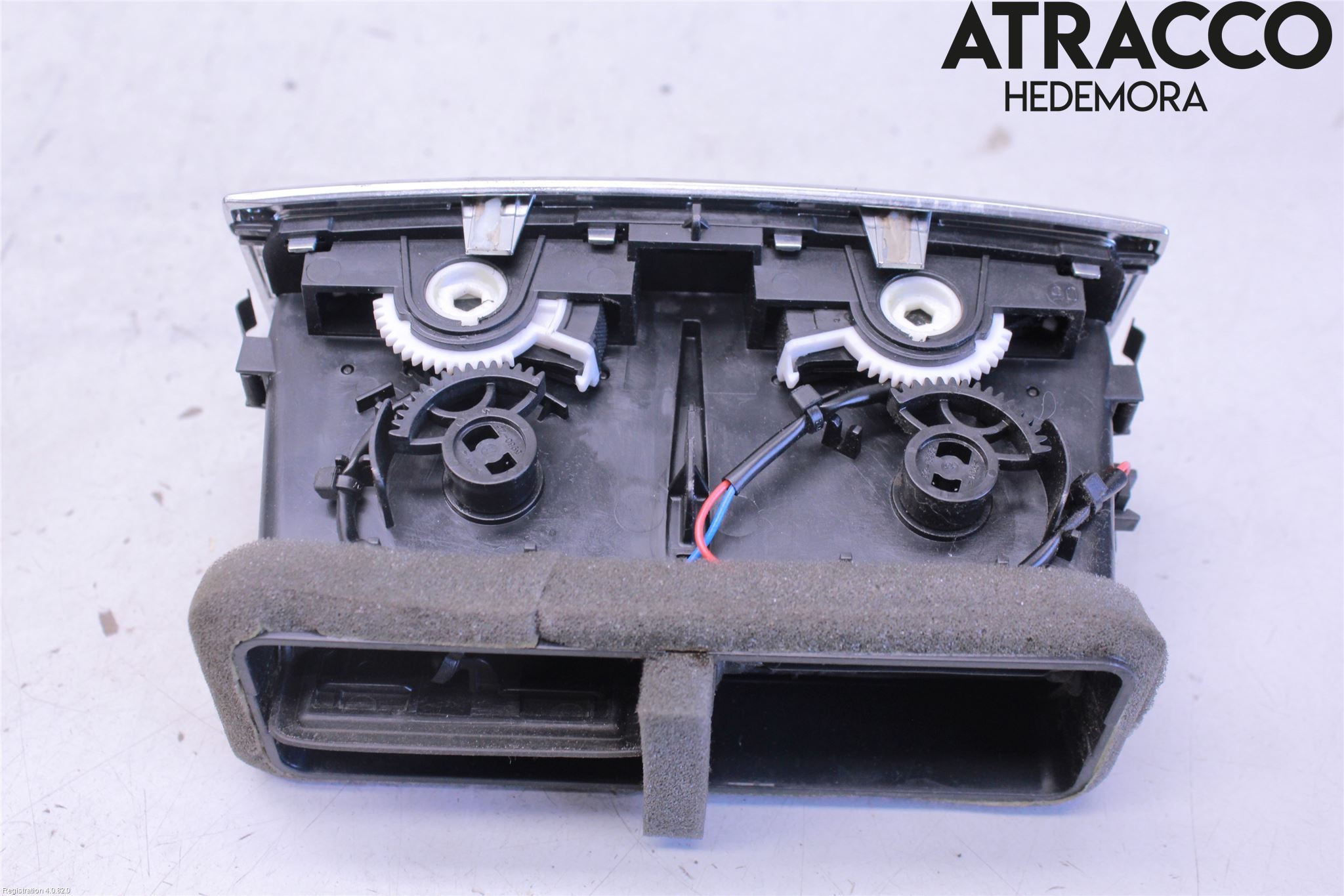 Audi Q7/SQ7 Defrosterkanal-Munstycke