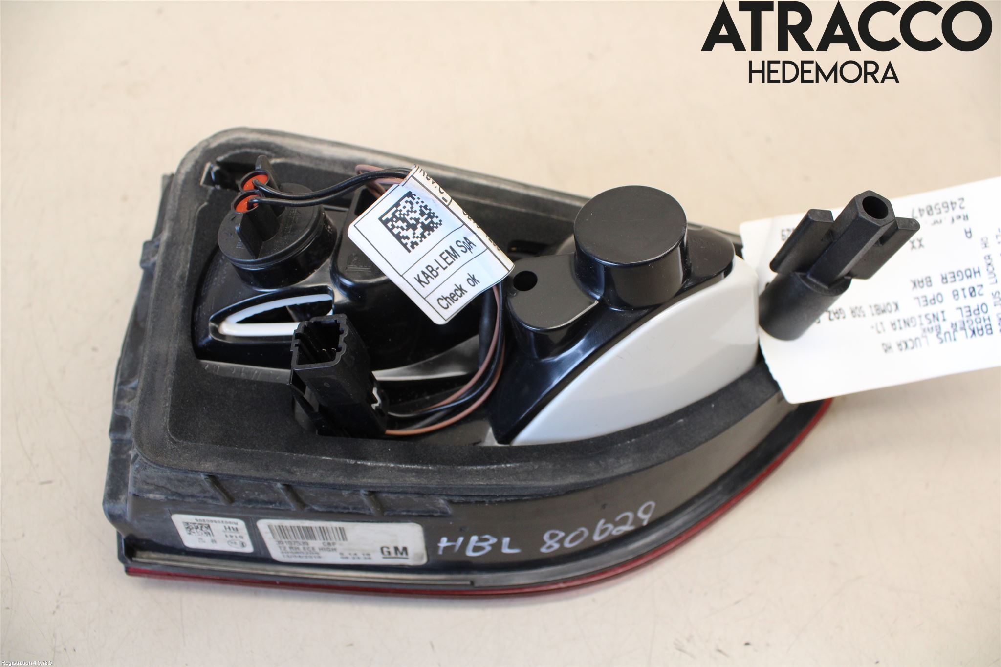 Opel INSIGNIA 17- Bakljus Lucka Hö