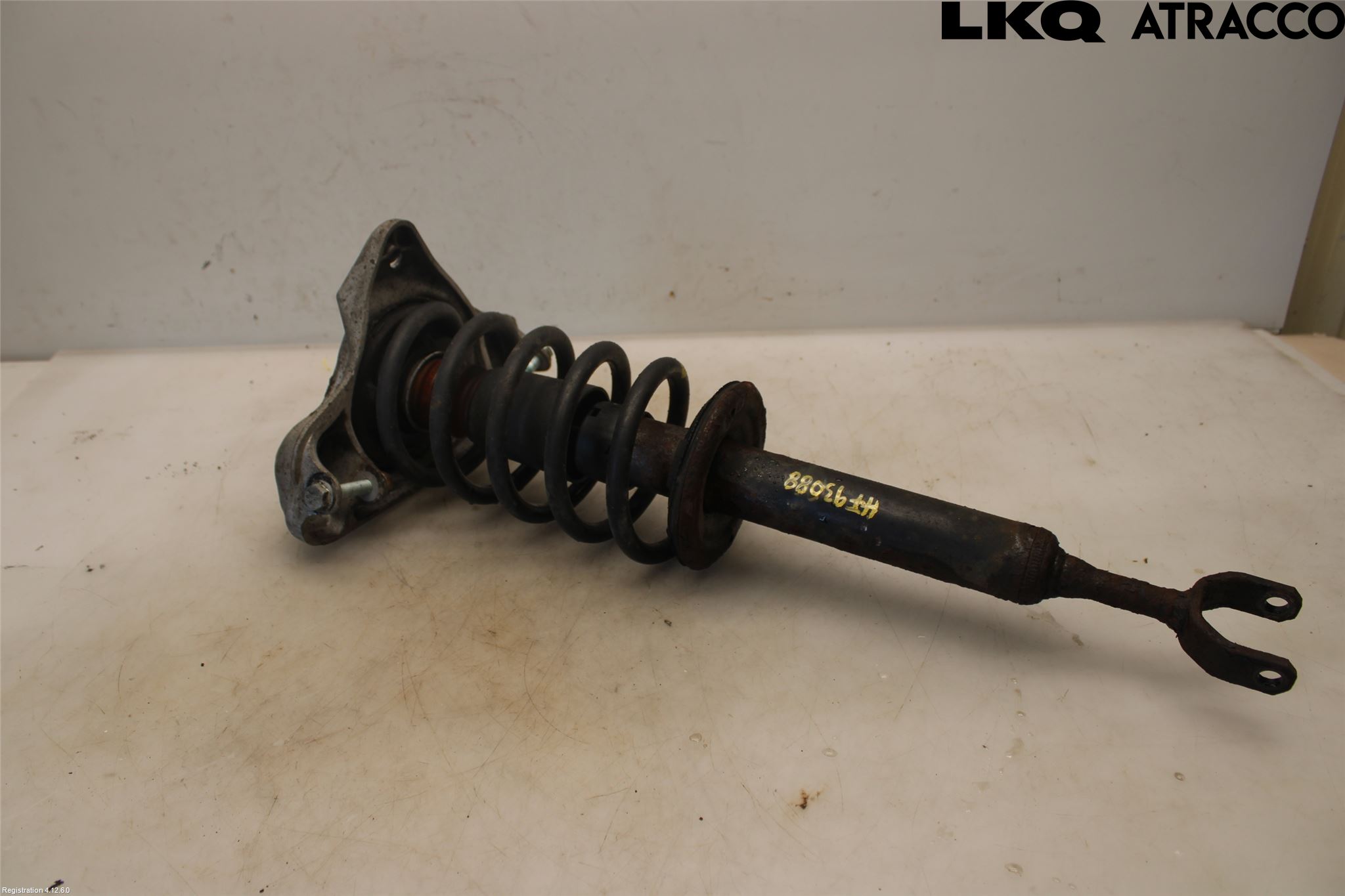 Volkswagen VW PASSAT 01-05 Fjäderben Fram Höger