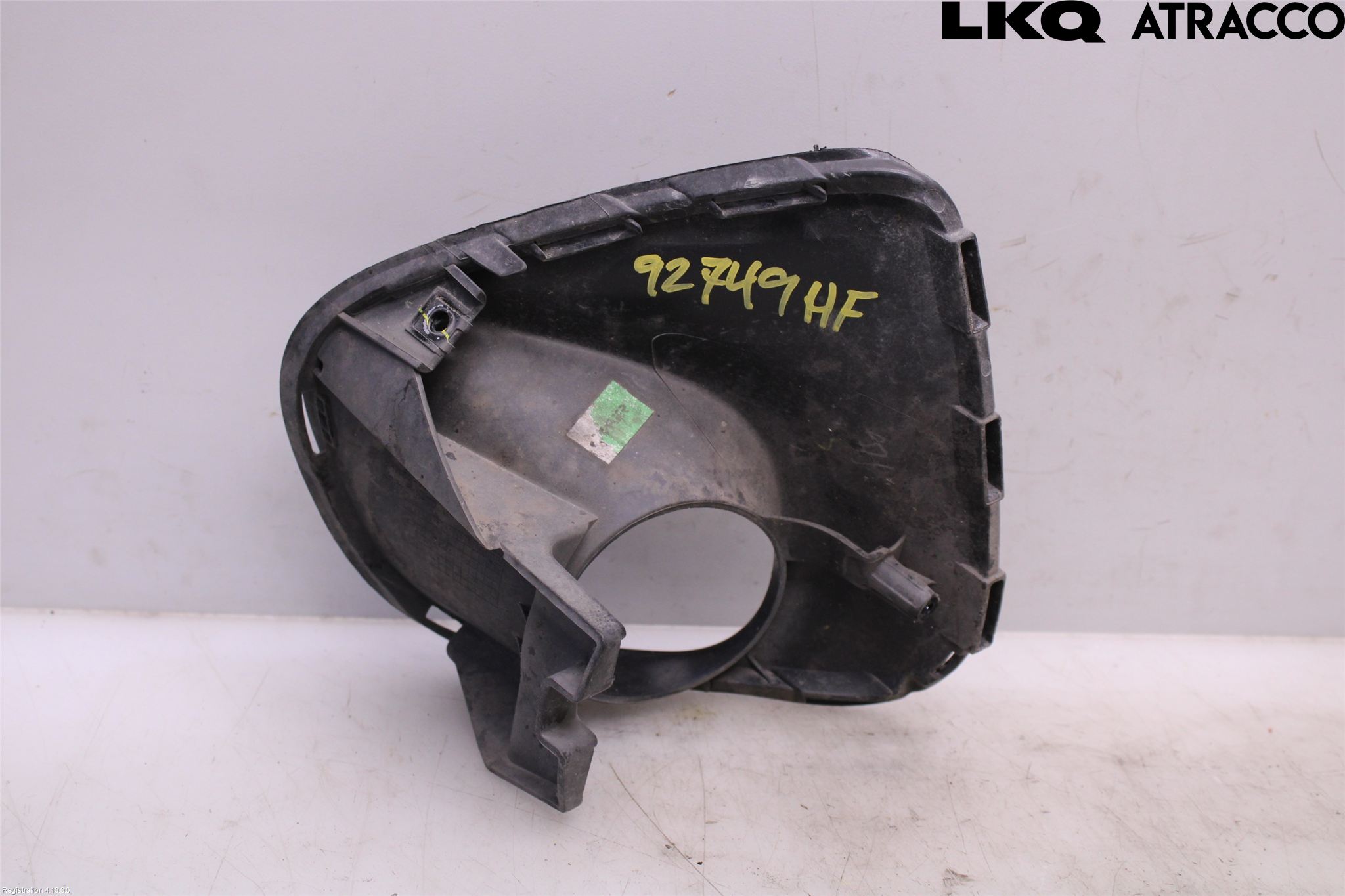 Toyota AVENSIS 16-18 Dimljussarg Fram