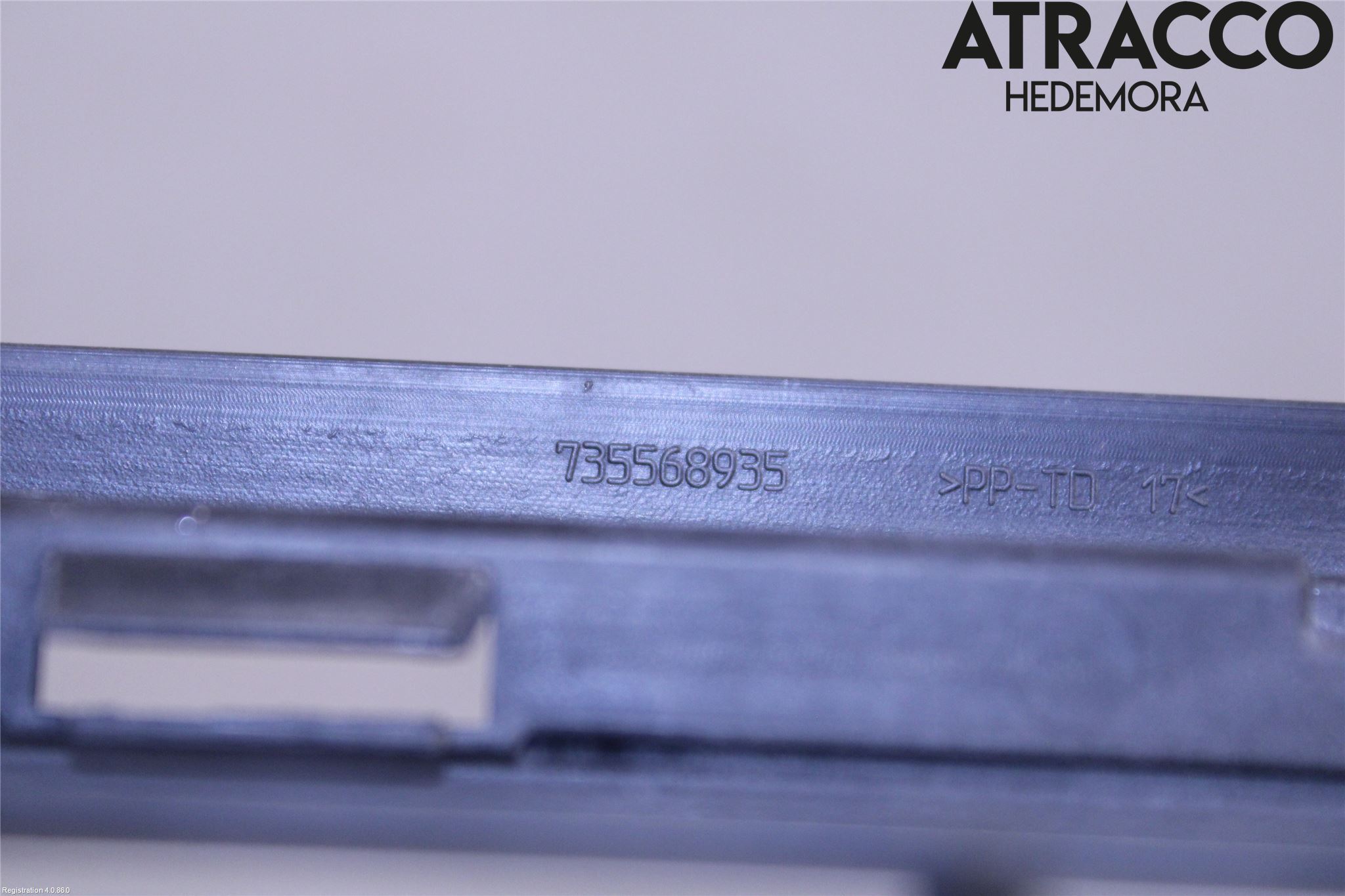 Fiat 500X 15- Grilldel Mitt