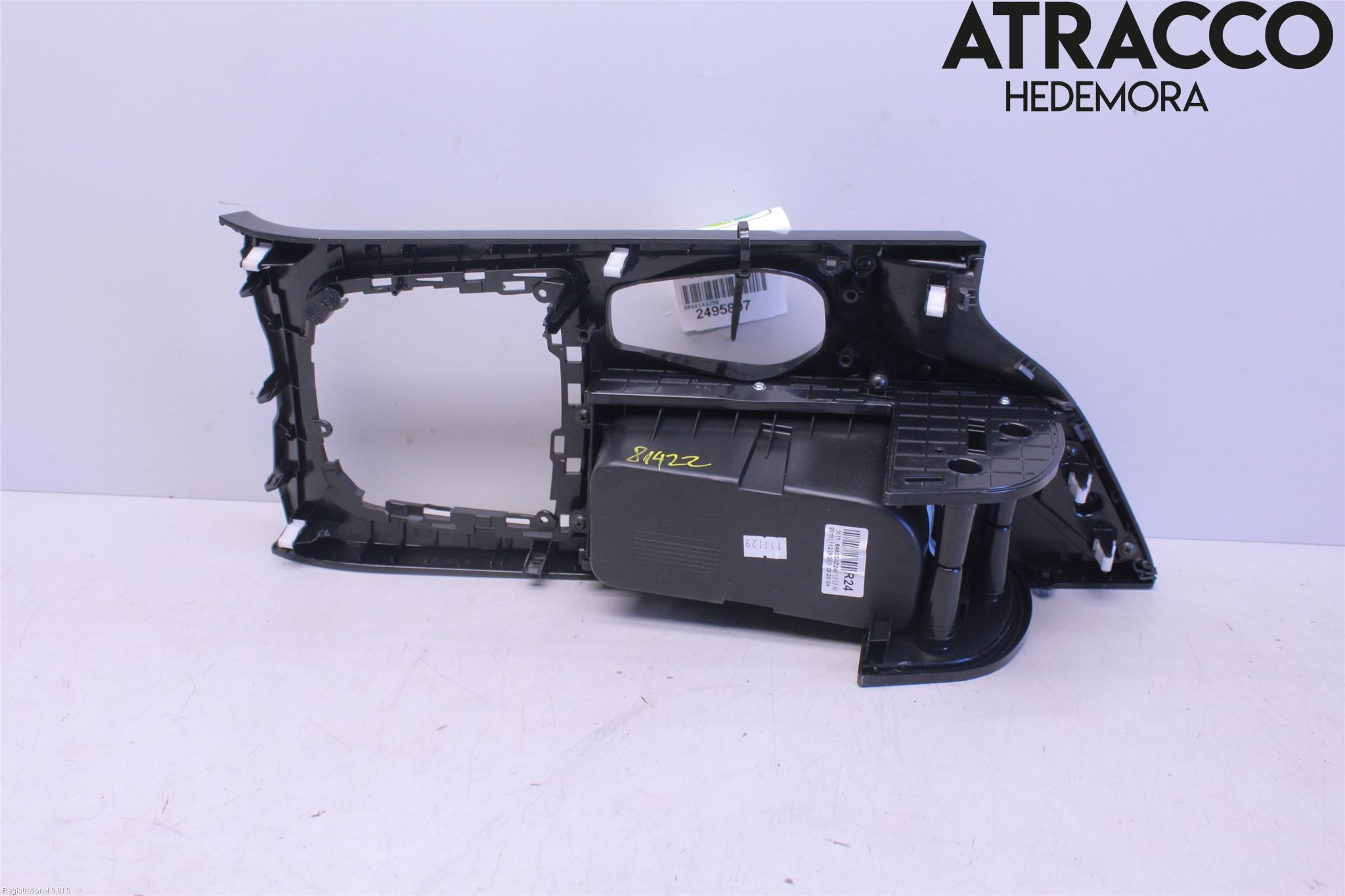 Hyundai i40 08-15 Instrumentkonsoll Mitt