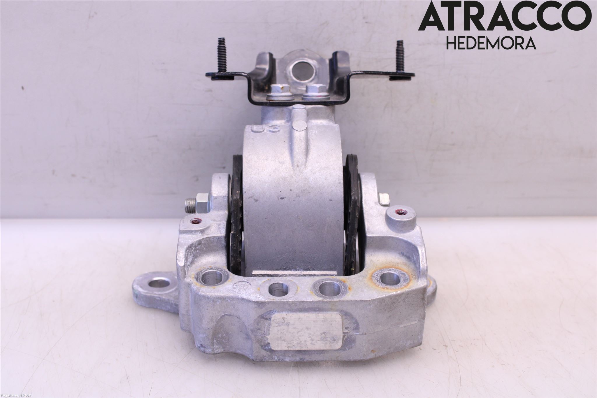 Toyota RAV4 19- Växellådsfäste