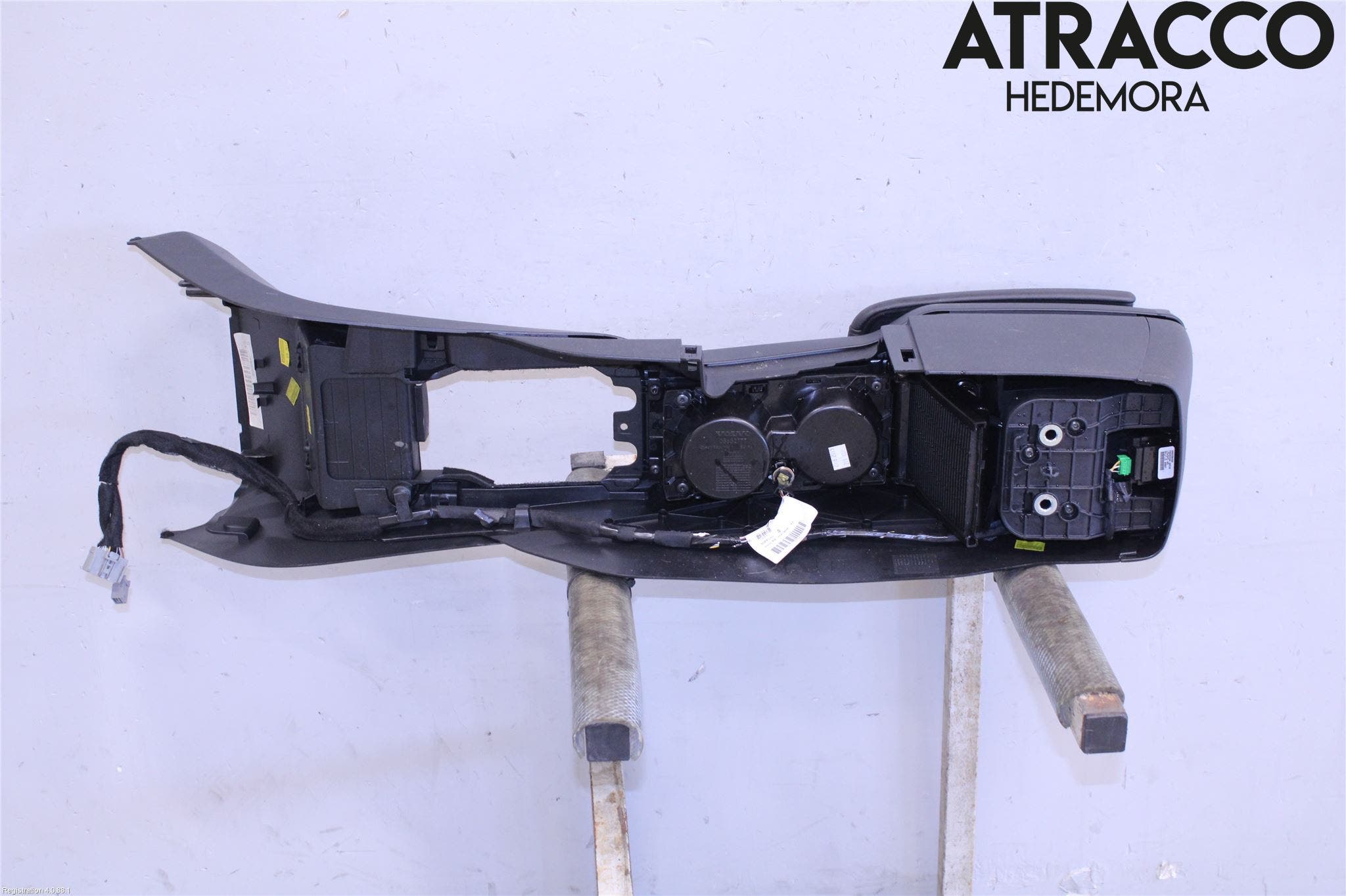 Volvo V40 CROSS COUNTRY 13-19 Inr Tunnelfack