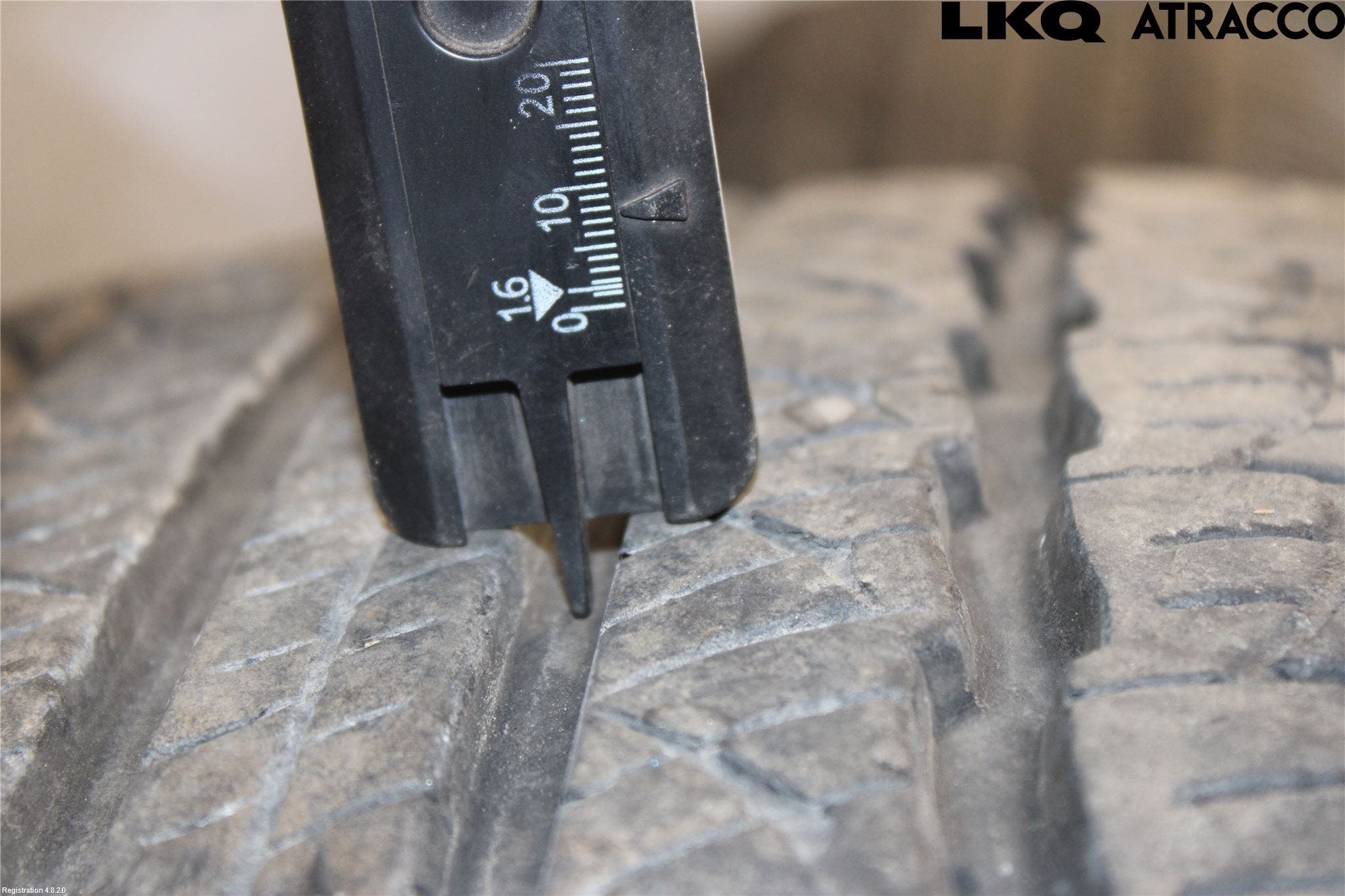 Dodge PICK UP RAM 81- Sommardäck Plåtfälg 4St