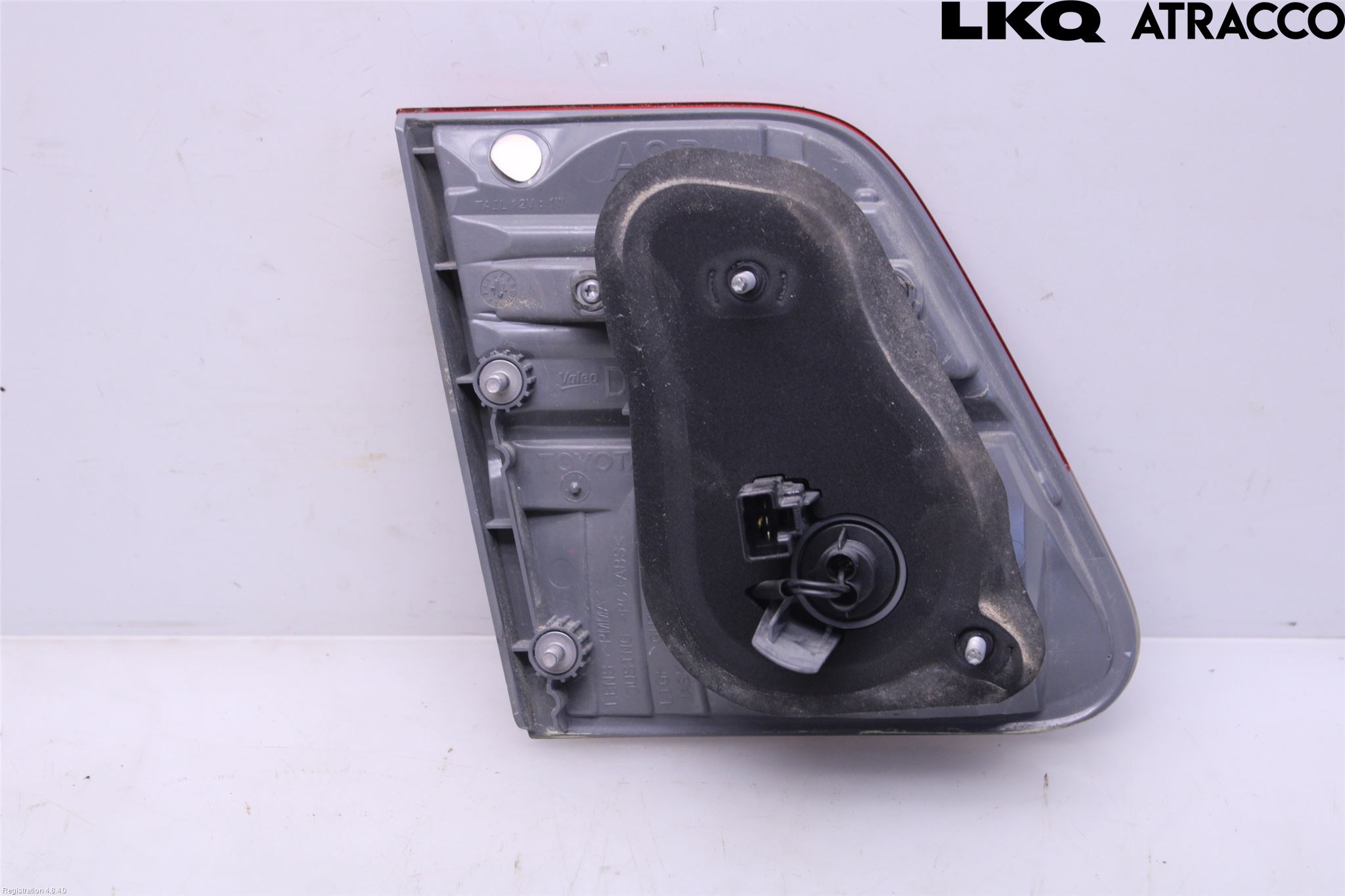 Toyota AVENSIS 09-15 Bakljus Lucka Hö