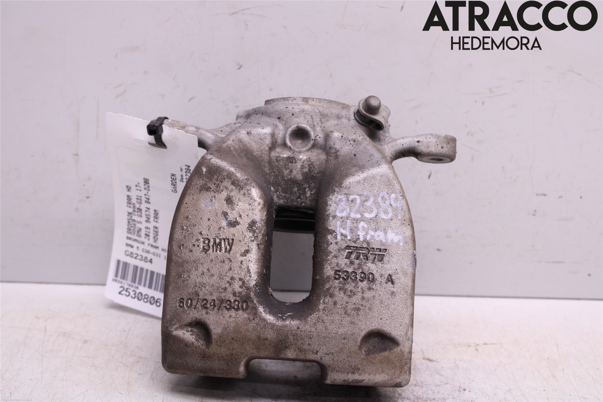BMW 5 G30/G31/F90 17-23 Bromsok Fram Höger