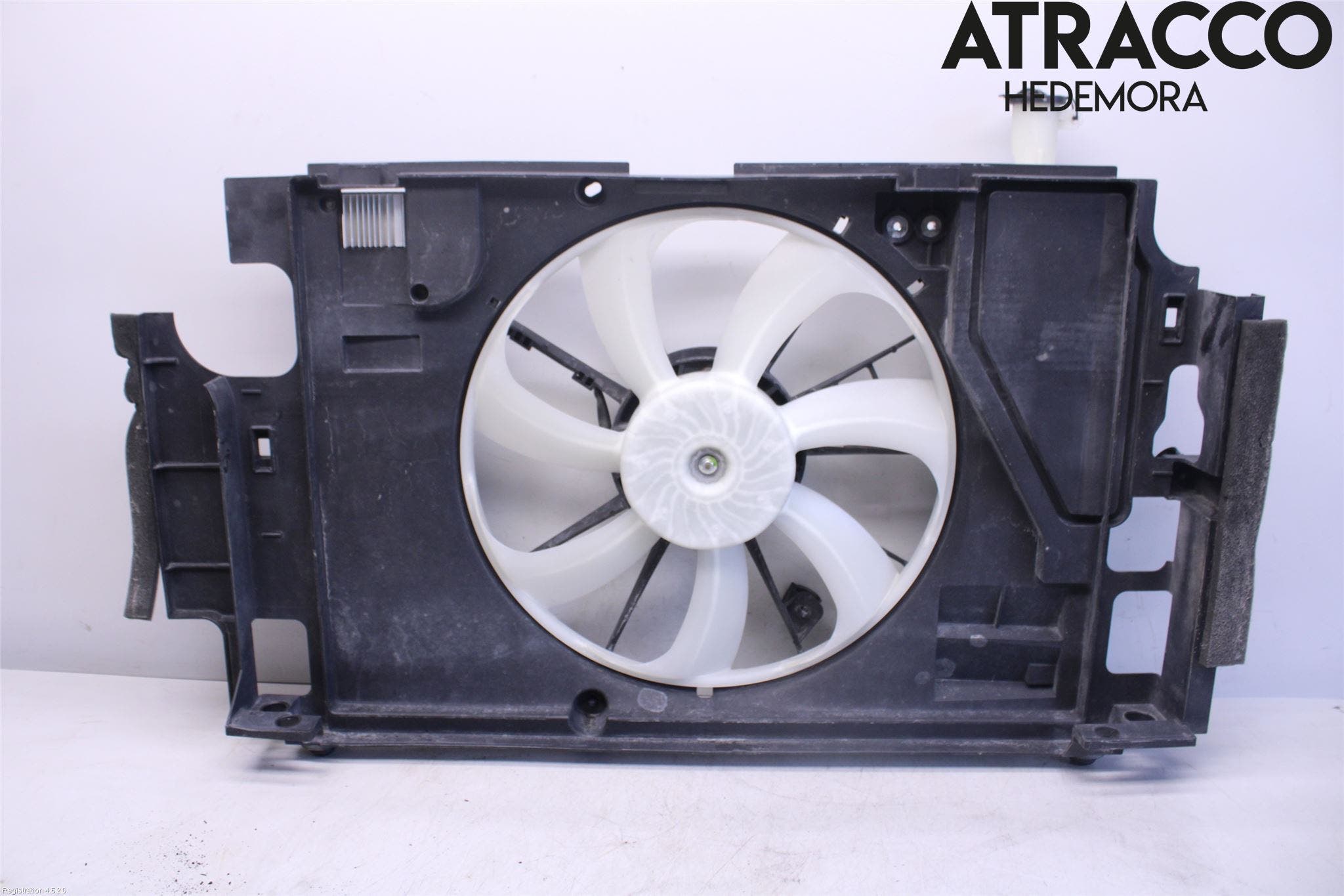 Toyota YARIS XP130 15-20 Kylfläkt El