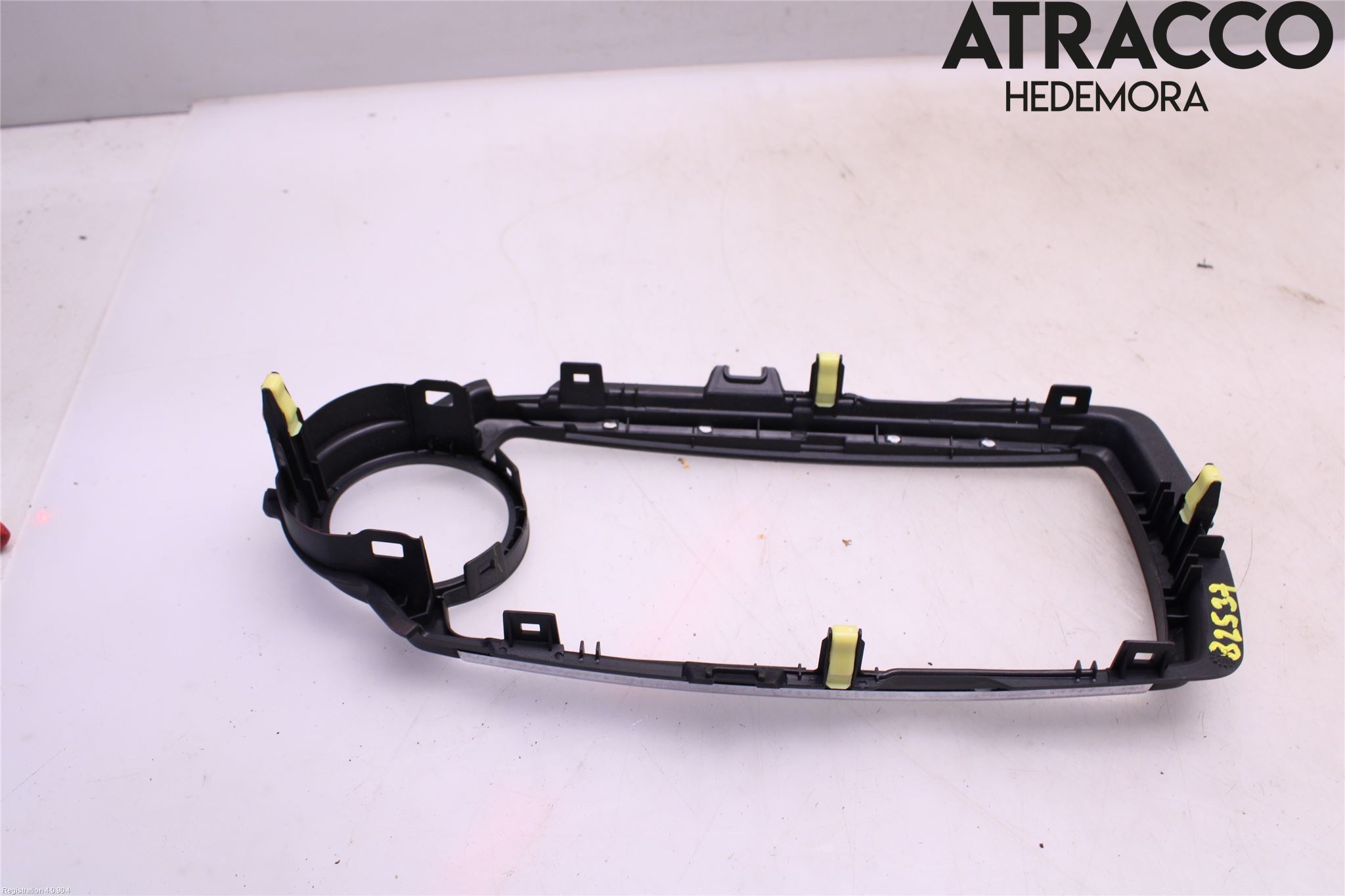 Toyota YARIS XP130 15-20 Instrument-Radio Sarg