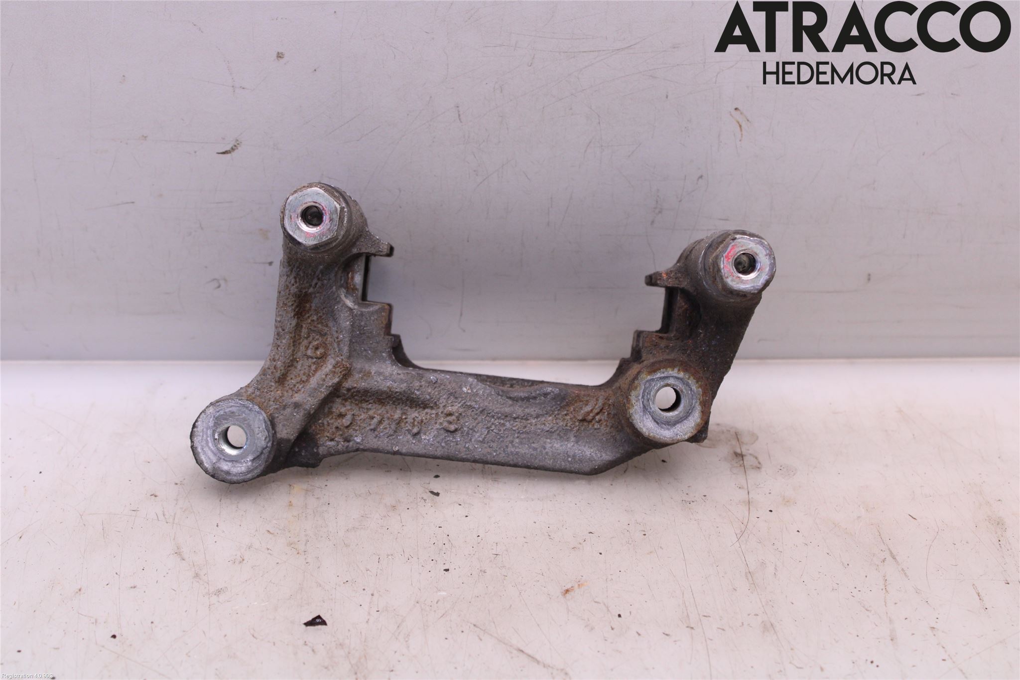 Mitsubishi OUTLANDER 13-21 Bromsokshållare