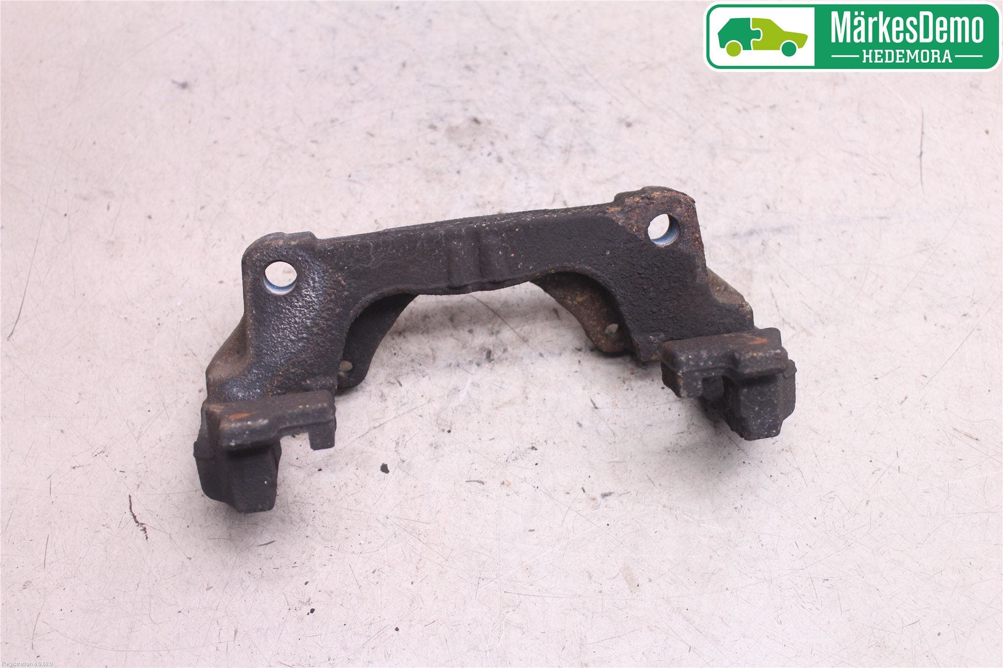 Ford MONDEO 15-22 Bromsokshållare