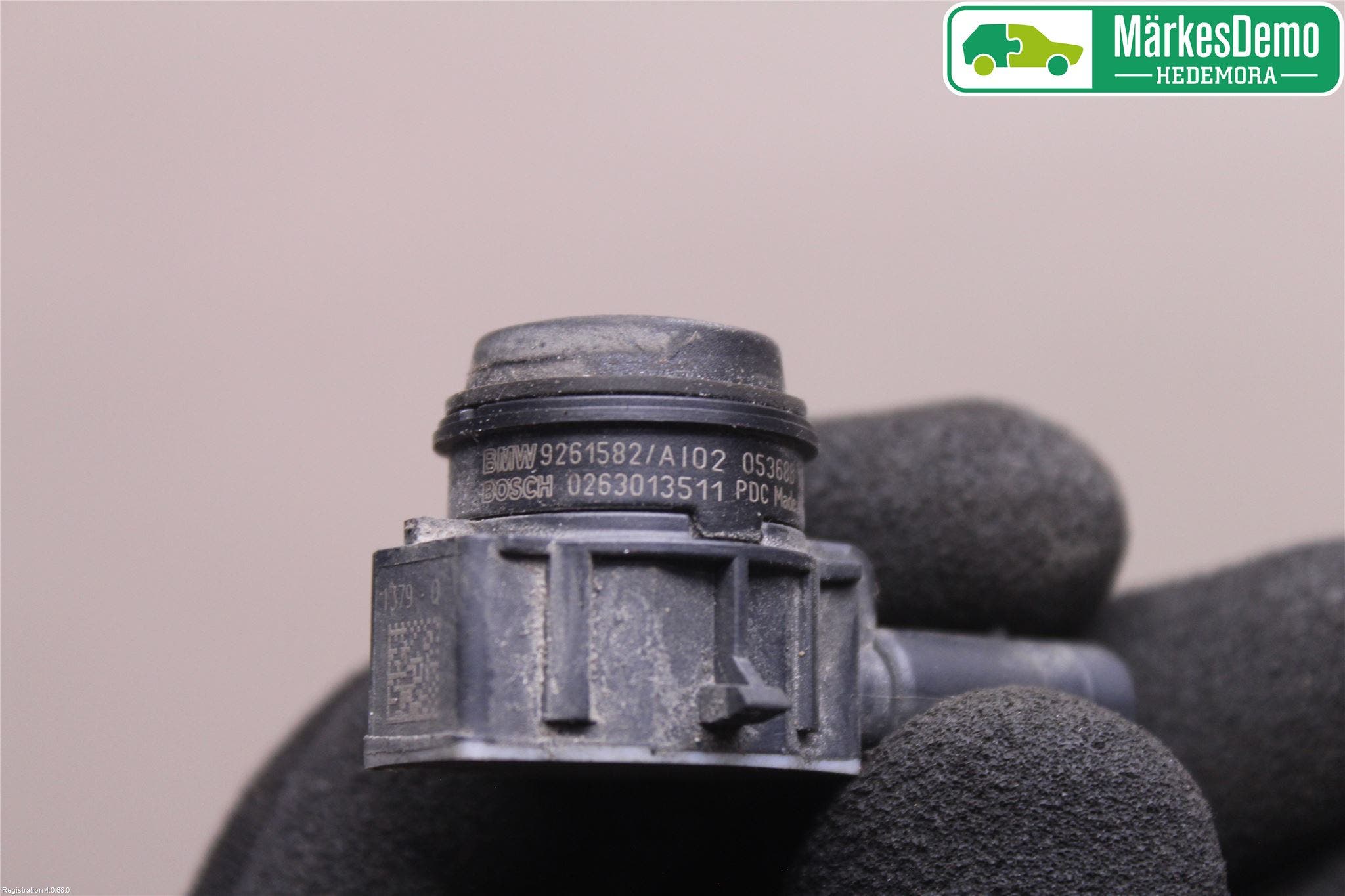 BMW 3 F30/F31/F80 12-19 Parkeringshjälp Frontsensor