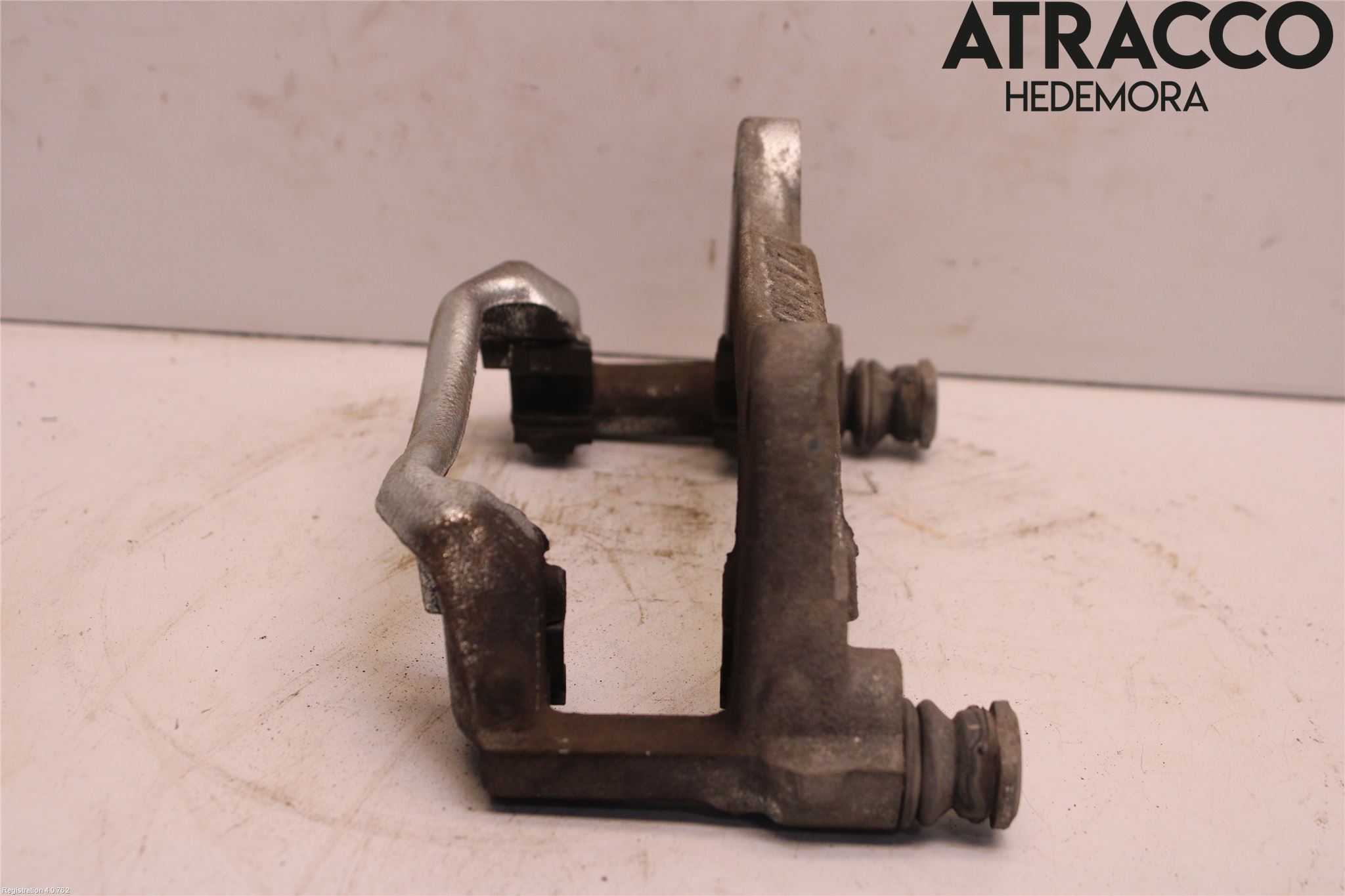 Toyota COROLLA 19- Bromsokshållare