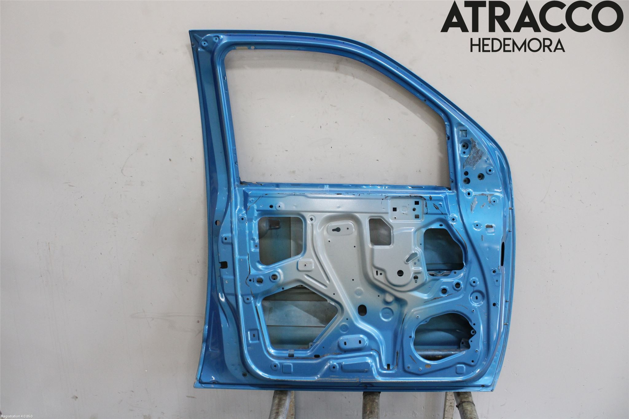 Nissan NAVARA 05-16 Dörr Fram Vänster