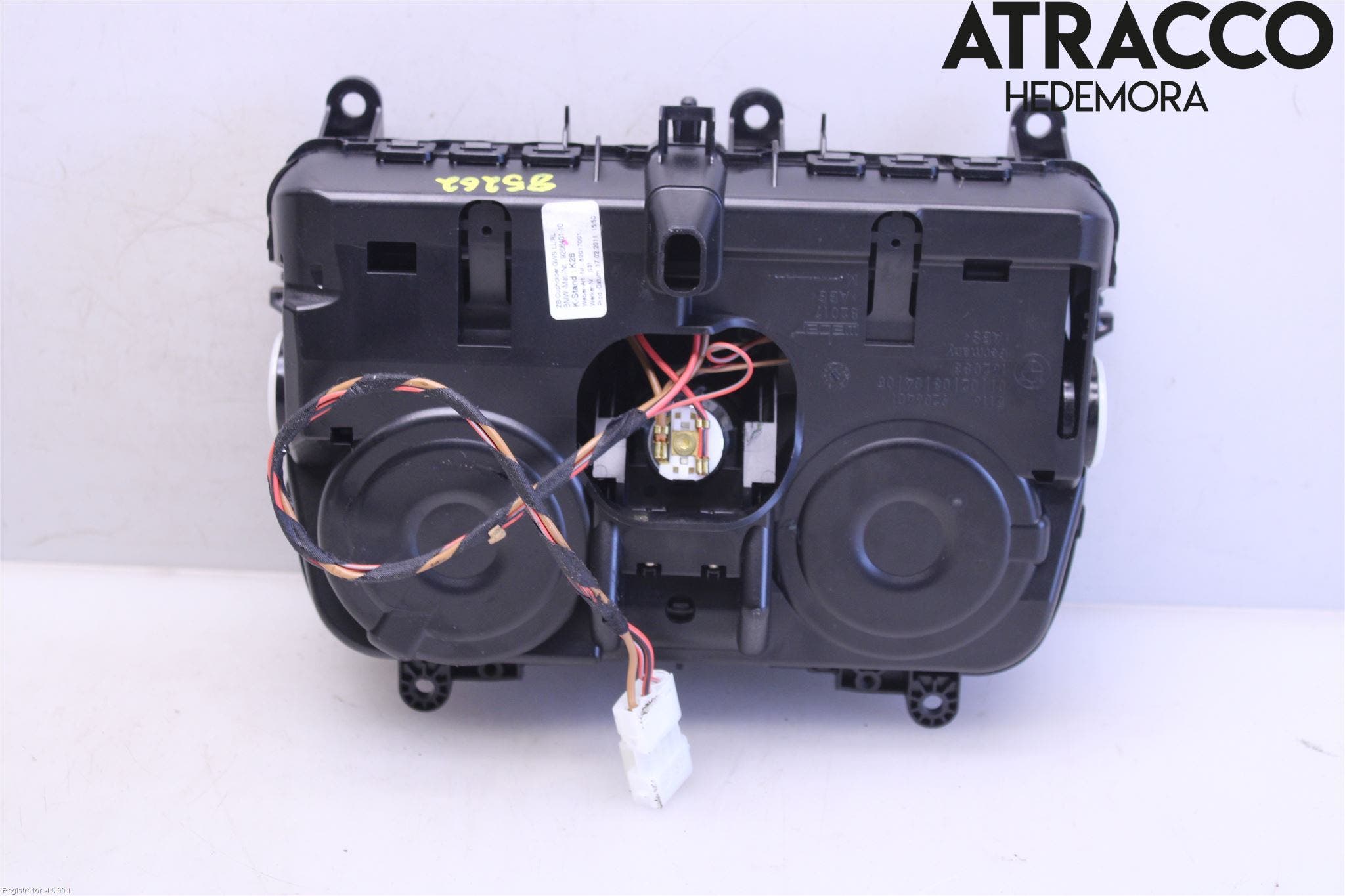 BMW 5 F10/F11/F18 09-17 Mugghållare