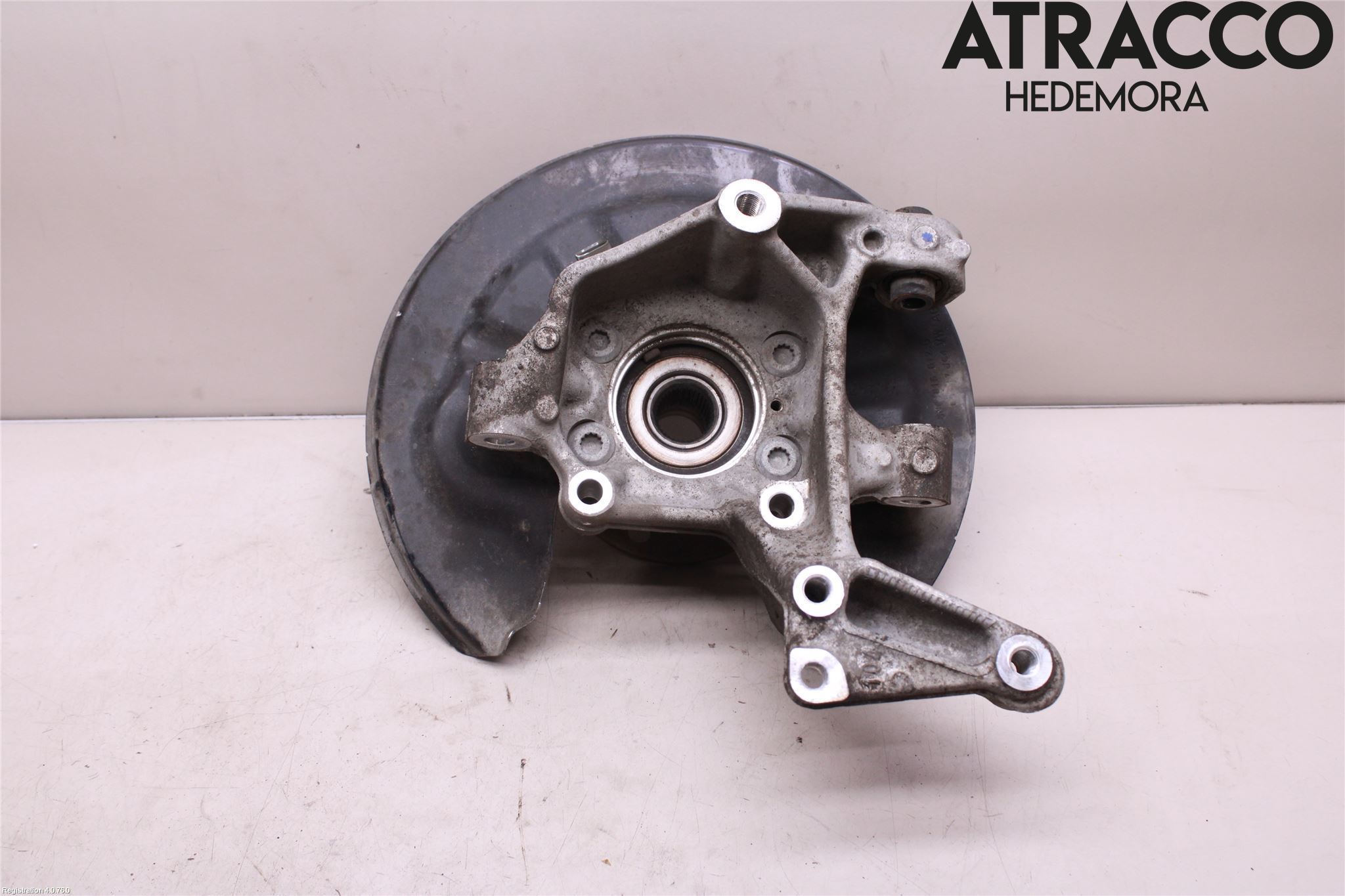 Audi Q3 8U 12-18 Hjullagerhus Bak Hö