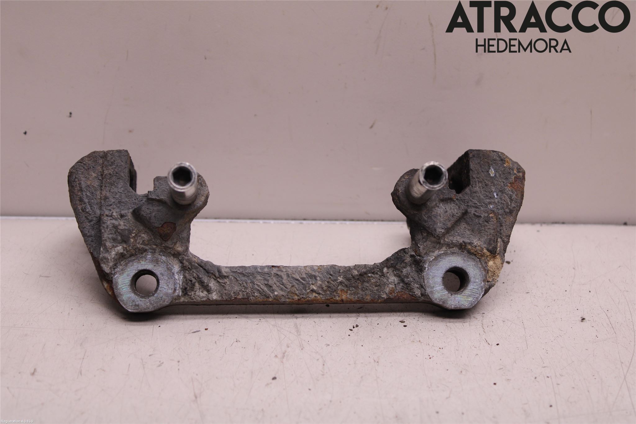 Volvo V70 00-04 Bromsokshållare