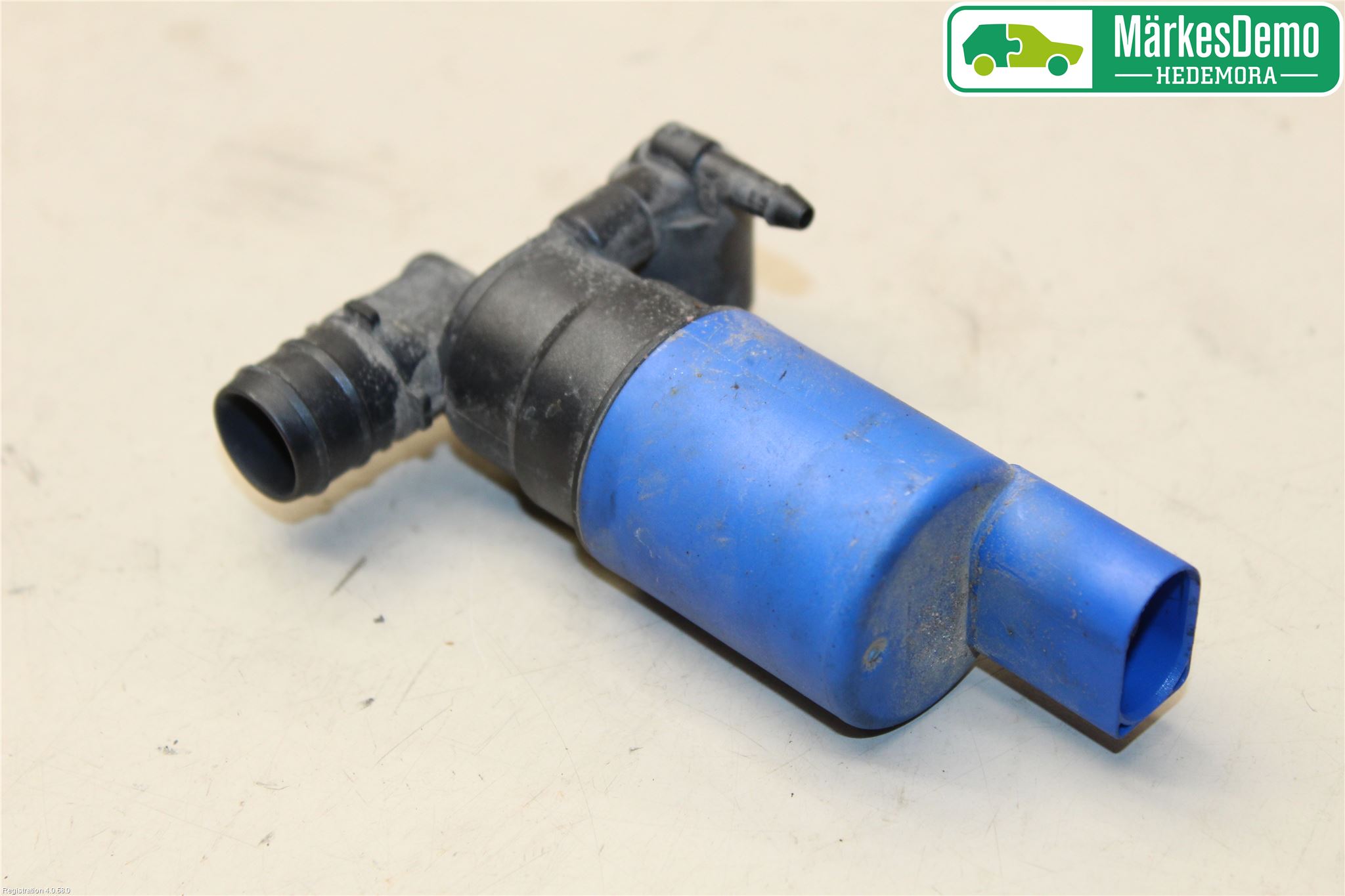 Volvo V60 14-18 Spolarpump Baklucka