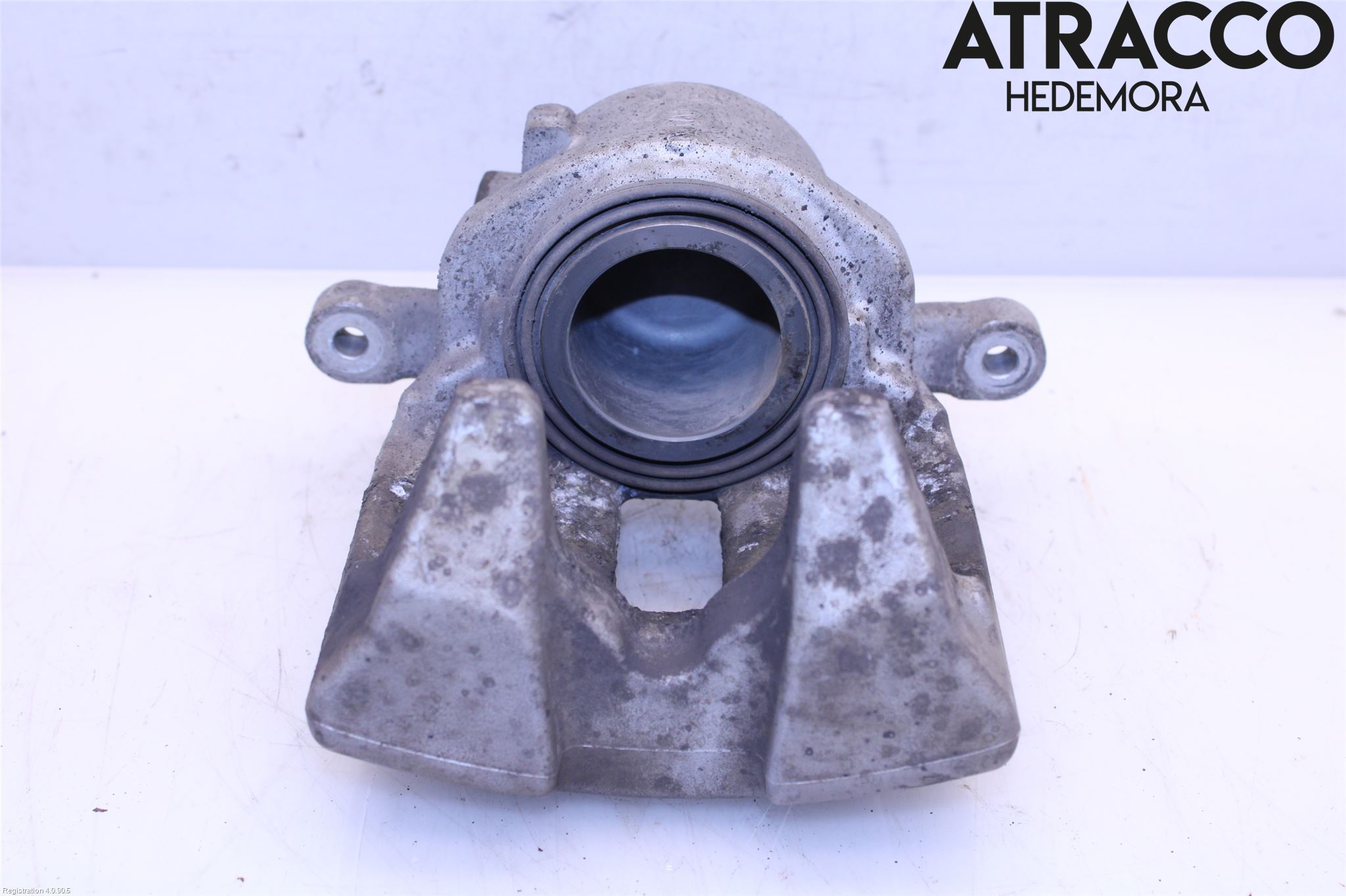 BMW 5 G30/G31/F90 17-23 Bromsok Fram Höger