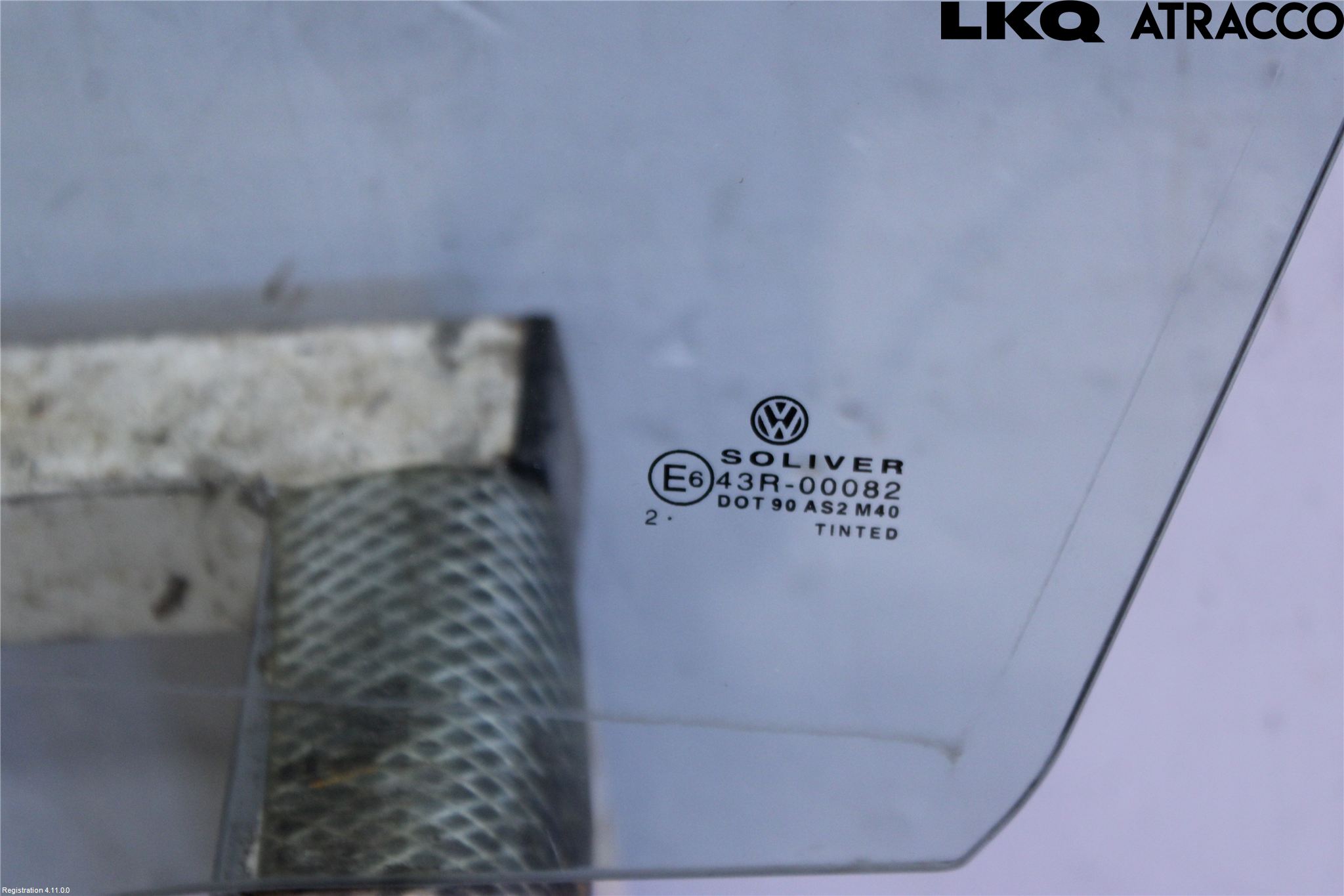 Volkswagen VW PASSAT 01-05 Dörruta Fram Vänster